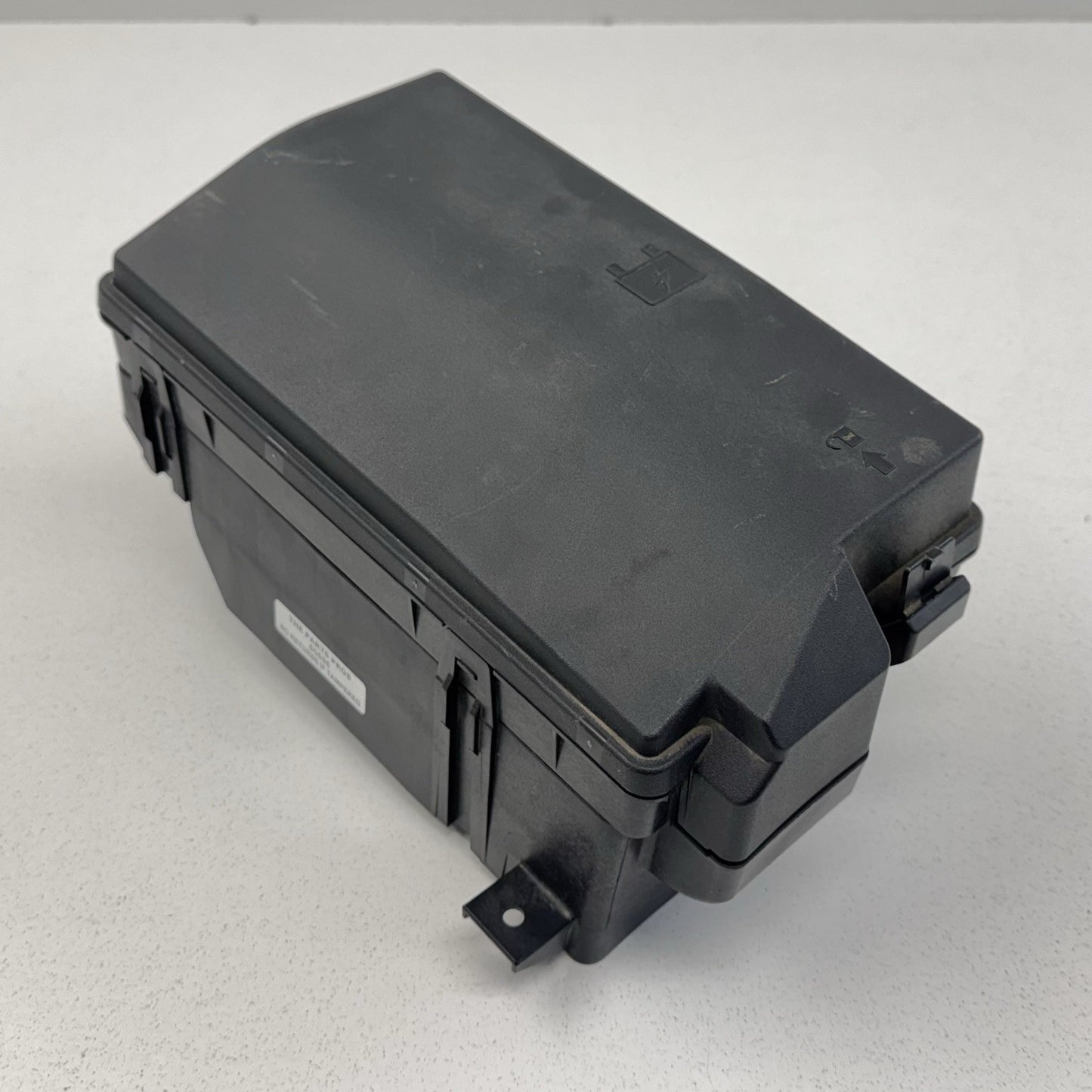 12-15 Chevrolet Camaro SS Engine Bay Fuse Relay Junction Box 22760635 OEM