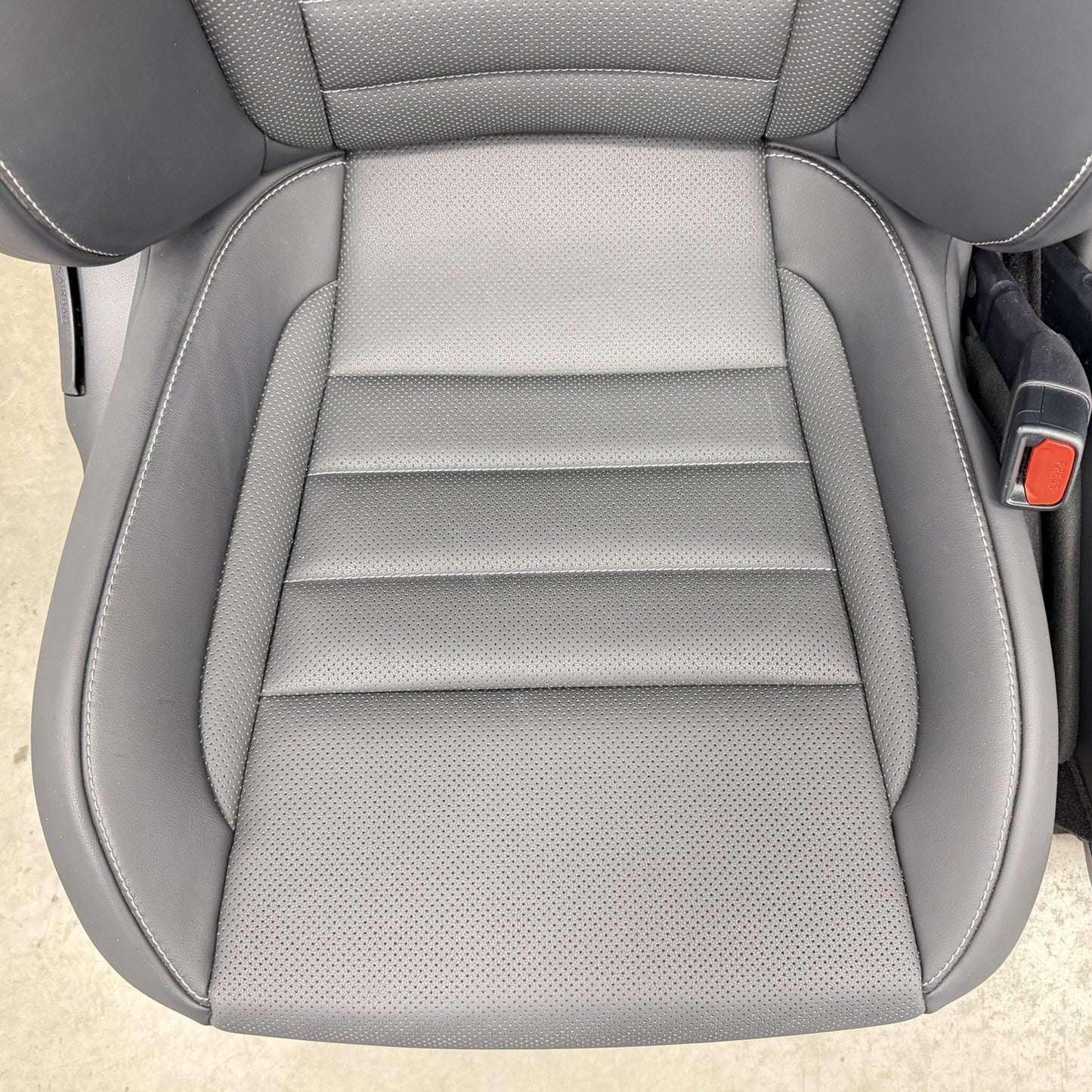 21-26 Lexus IS300 IS350 IS500 F Sport Front Bucket Seat Pair Leather Black OEM