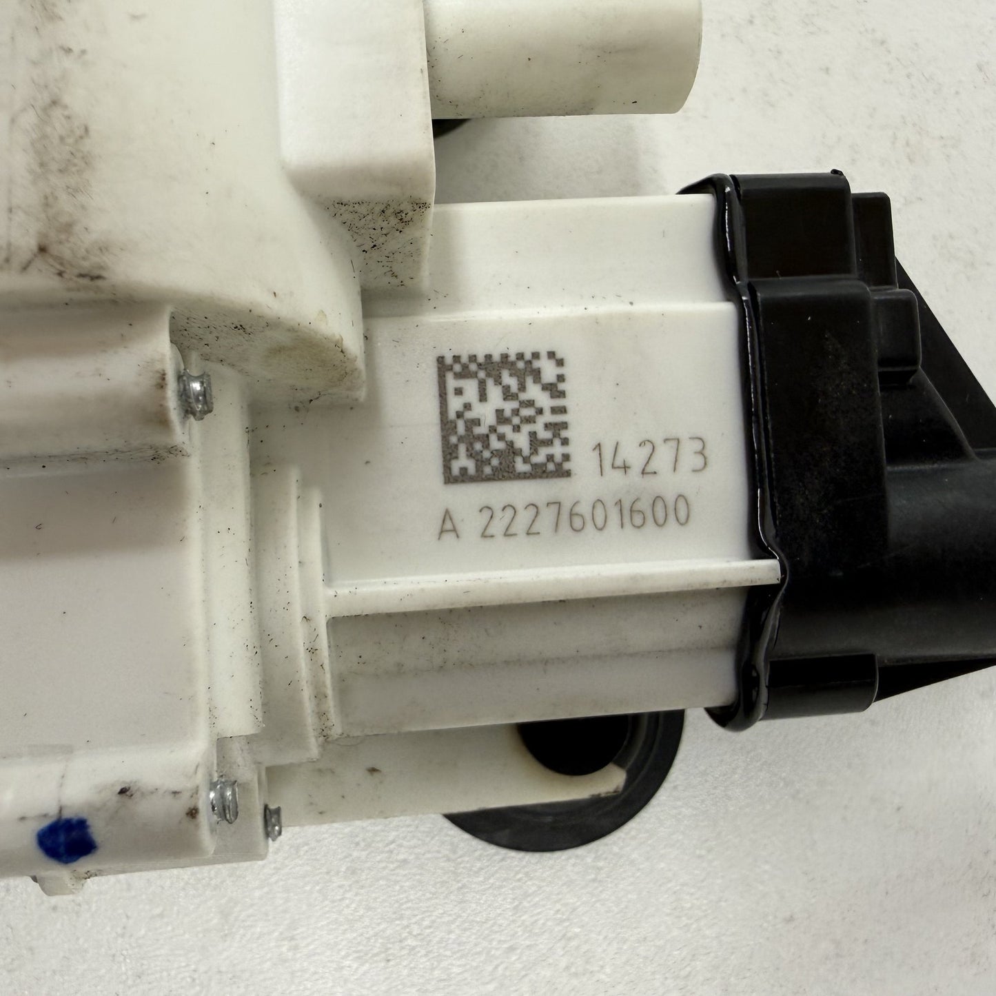2014-2020 Mercedes S550 W222 Right Rear Door Lock Latch Actuator Keyless Go OEM
