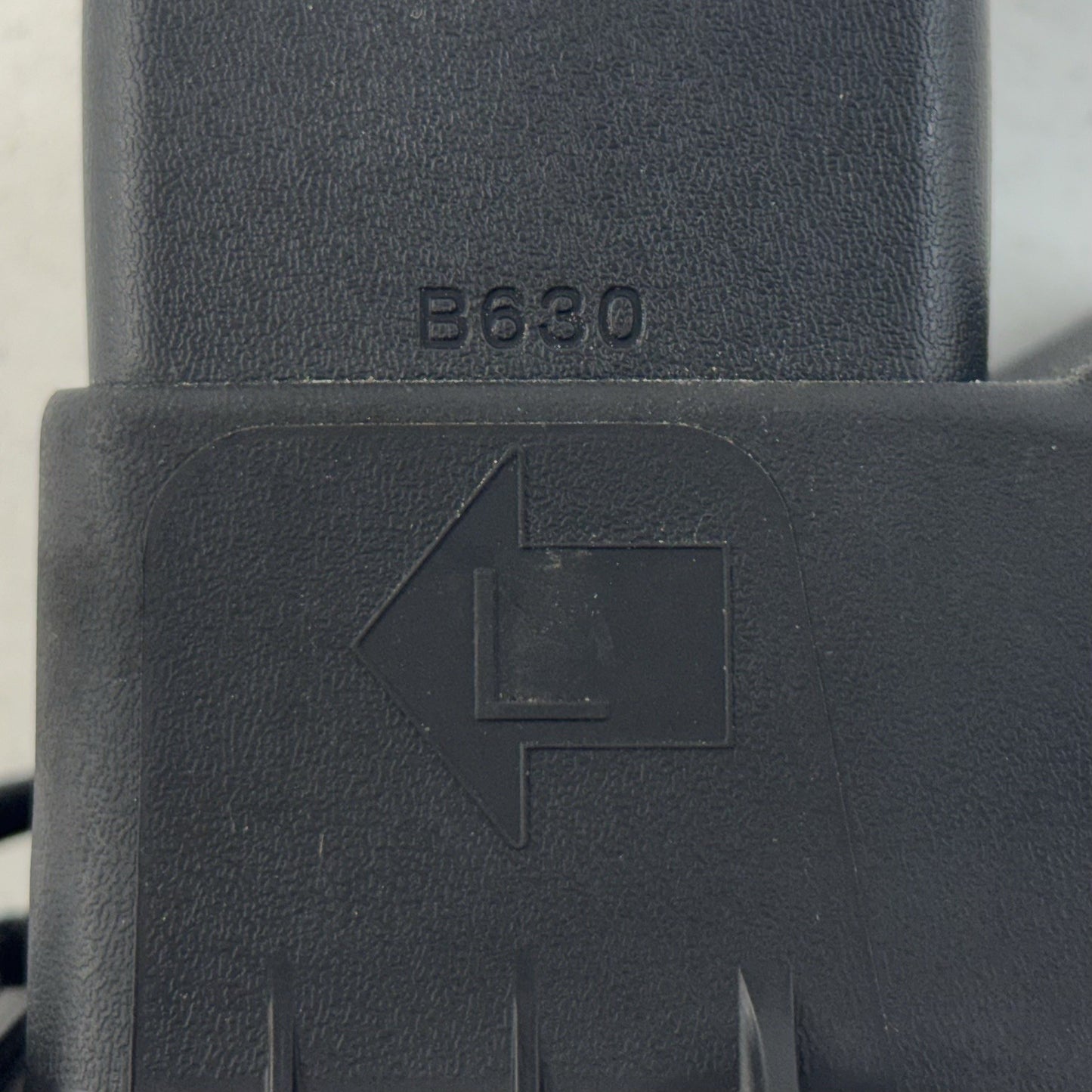 19-25 Toyota RAV4 Rear 2nd Row Inner Seat Belt Seatbelt Buckles OEM