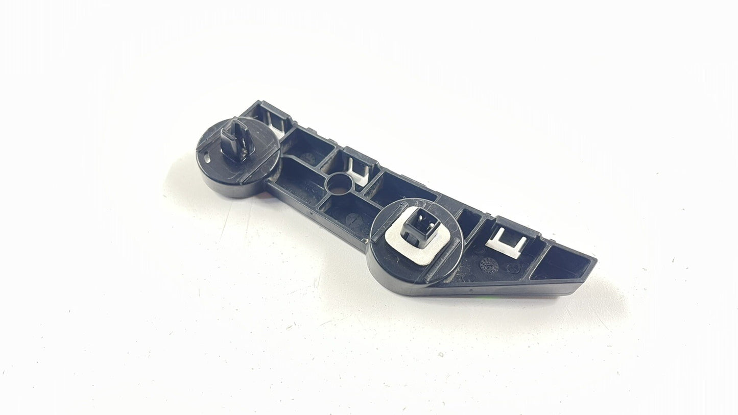 14-20 INFINITI Q50 PASSENGER RIGHT REAR BUMPER UPPER RETAINER MOUNT BRACKET OEM
