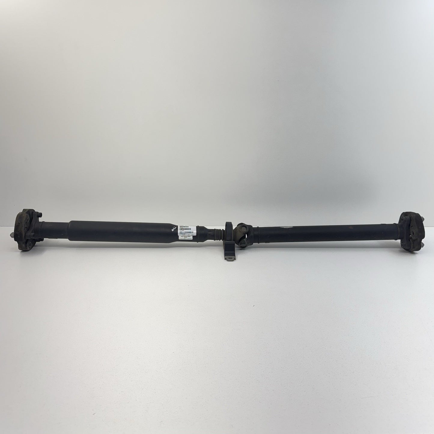 10-15 Chevrolet Camaro SS Automatic Driveshaft Drive Shaft Propeller OEM