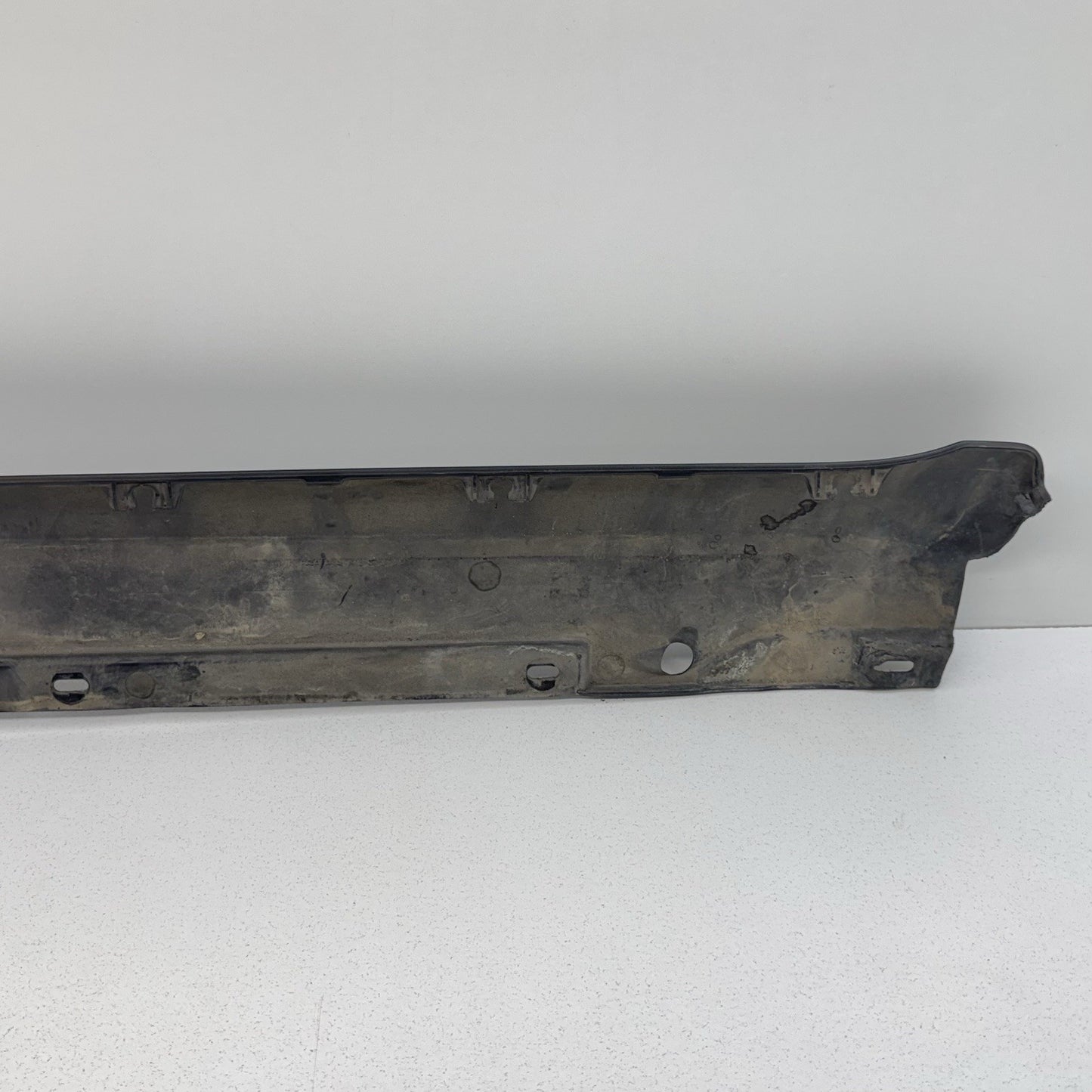 05-12 Porsche 911 997 Carrera 4S Left Side Skirt Rocker Panel Cover Trim OEM