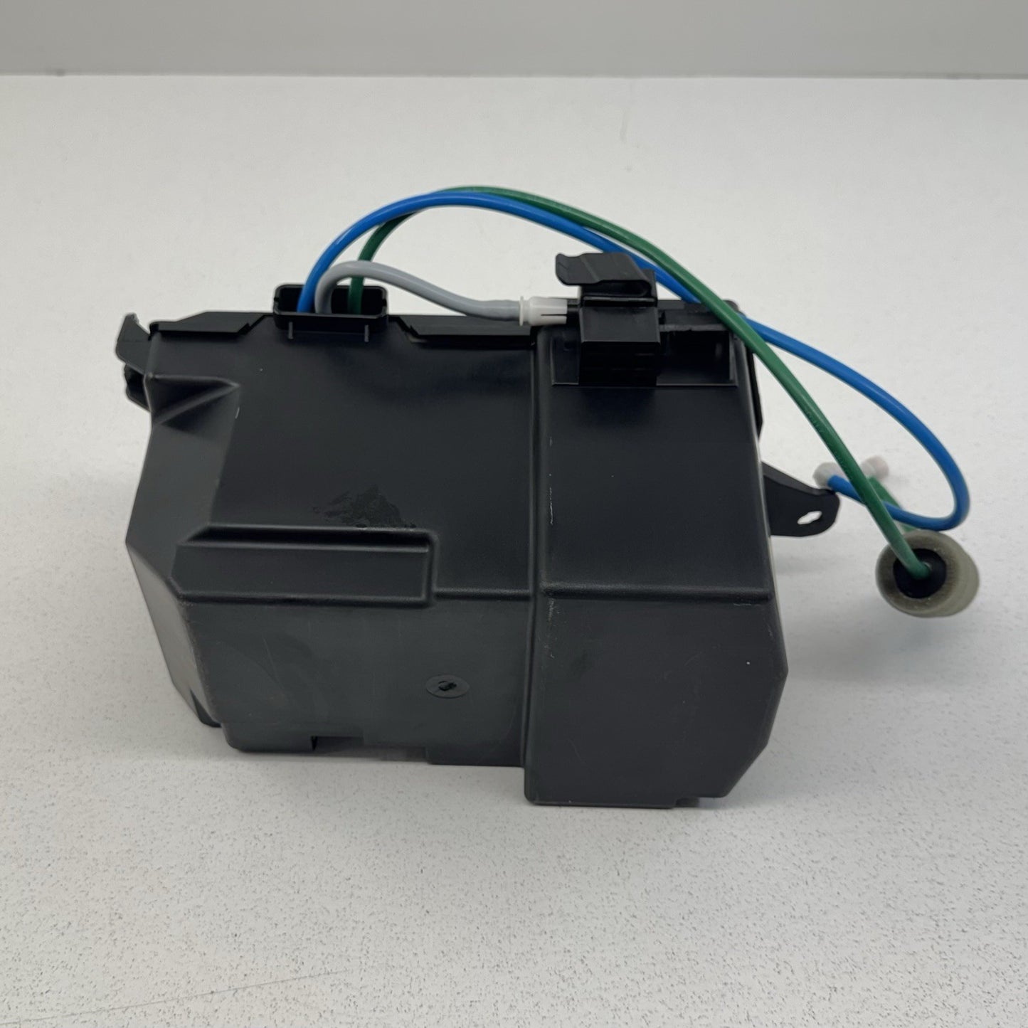 12-18 Mercedes W218 CLS550 Dynamic Seat Vacuum Pump 0008005648 OEM
