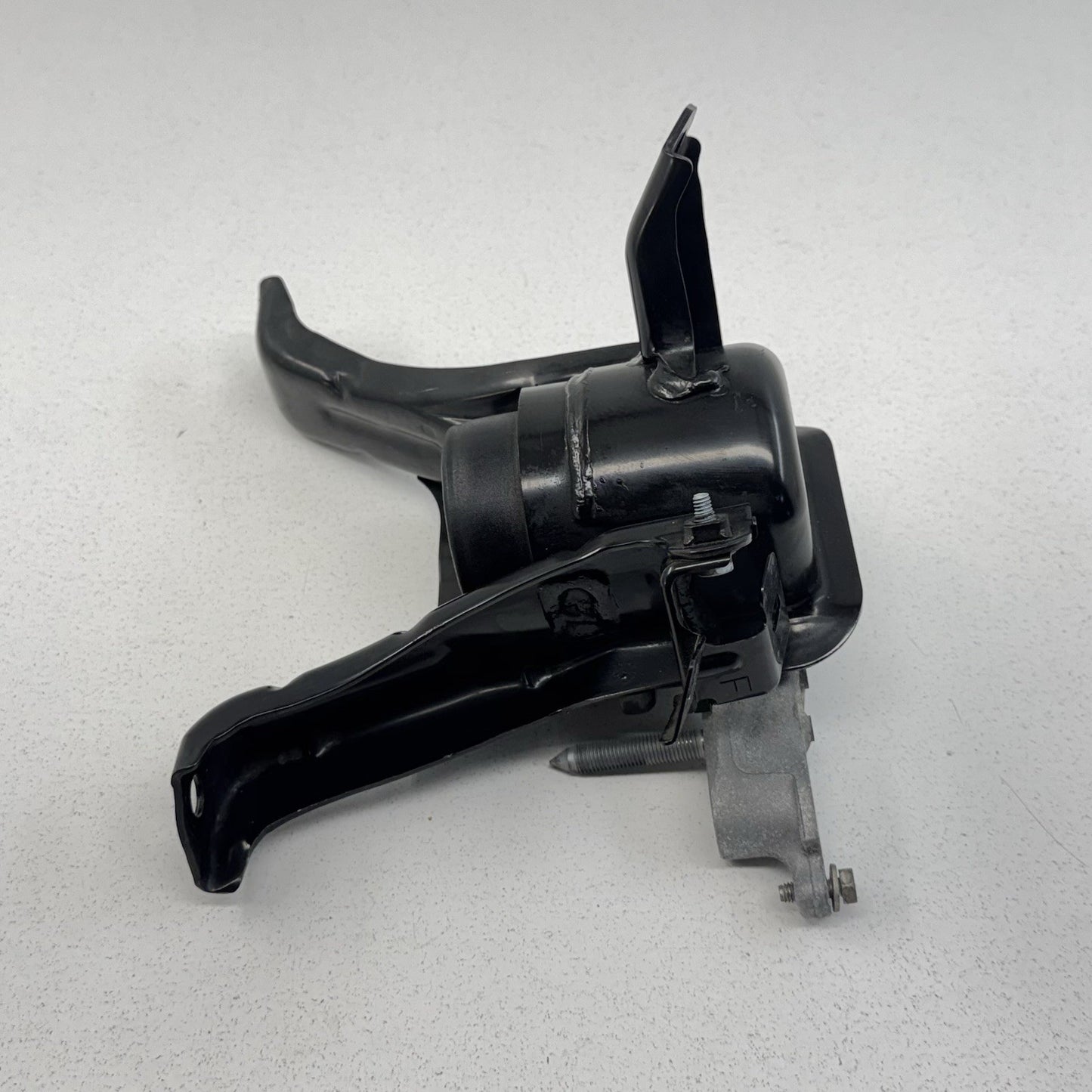 16-22 Toyota Prius / Prius Prime Engine Motor Right Side Mount 12305-37342 OEM