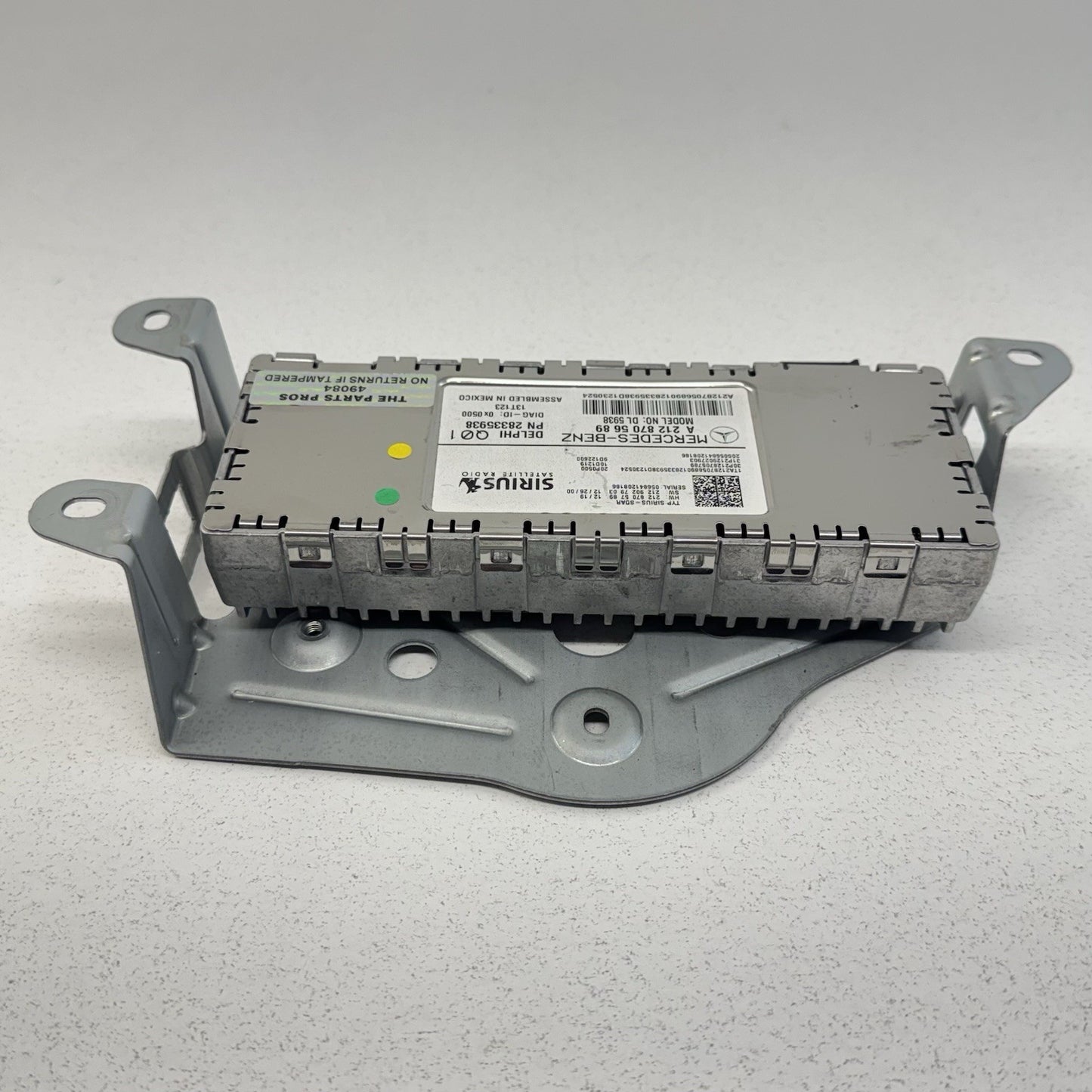 10-16 Mercedes W212 E350 Sirius Satellite Radio Receiver Module 2128705689 OEM