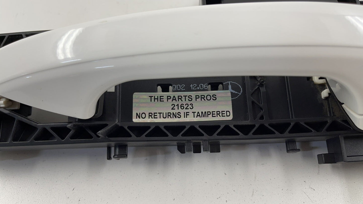 08-14 MERCEDES W204 W212 C E CLASS RIGHT FRONT OR REAR DOOR HANDLE WHITE OEM