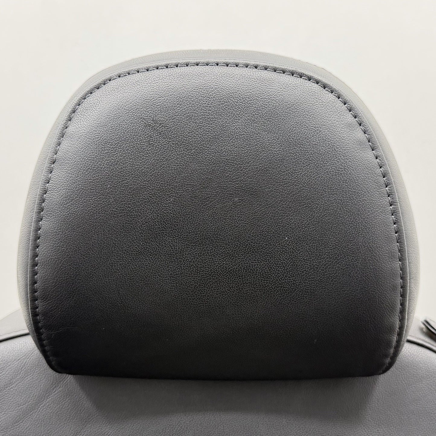 08-15 Audi TT Front Bucket Recaro Power Seat Pair Leather Suede OEM