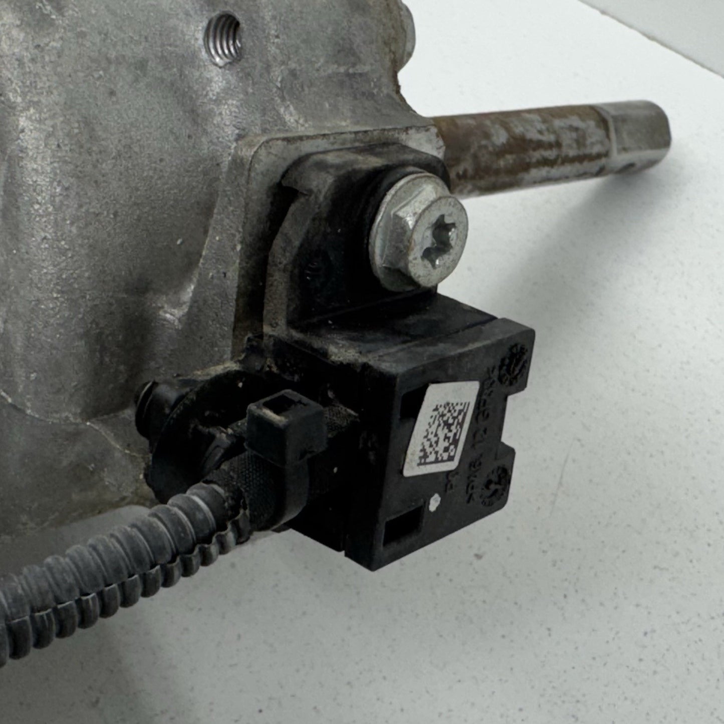 13-15 Chevrolet Camaro SS 1LE Electronic Steering Gear Box Rack And Pinion OEM