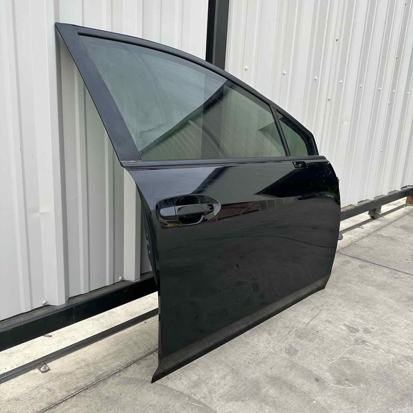 22-23 SUBARU WRX PASSENGER RIGHT FRONT DOOR COMPLETE BLACK OEM *NOTE*