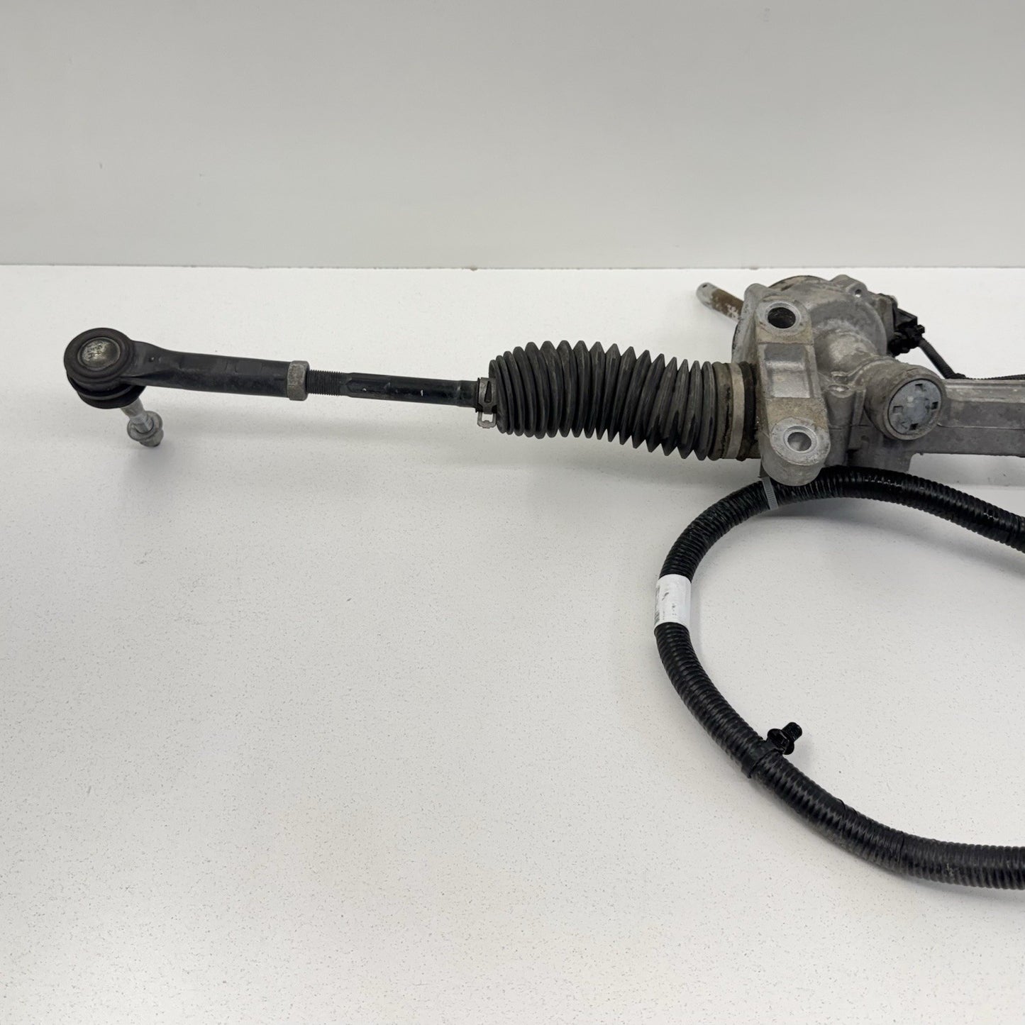 13-15 Chevrolet Camaro SS 1LE Electronic Steering Gear Box Rack And Pinion OEM