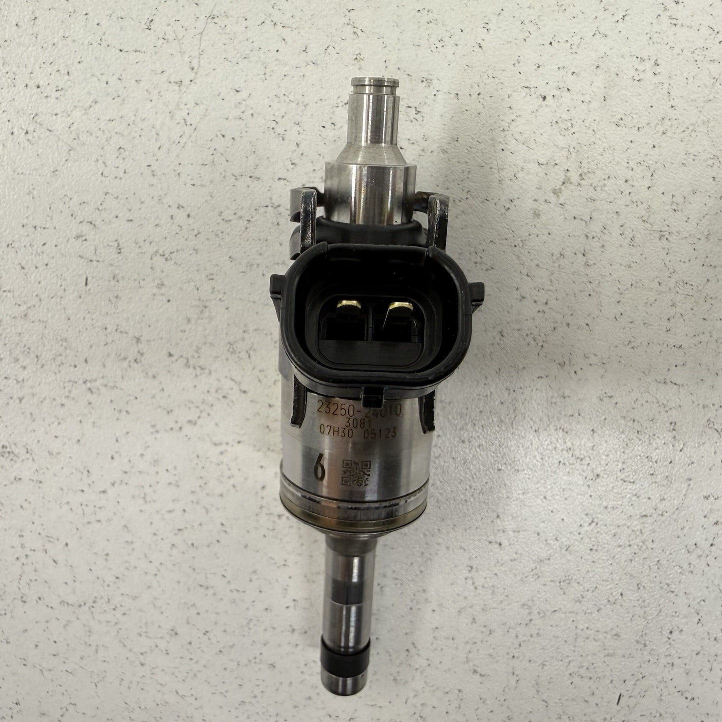 23-25 Toyota Prius Engine Motor Fuel Injector Set 23250-24010 OEM