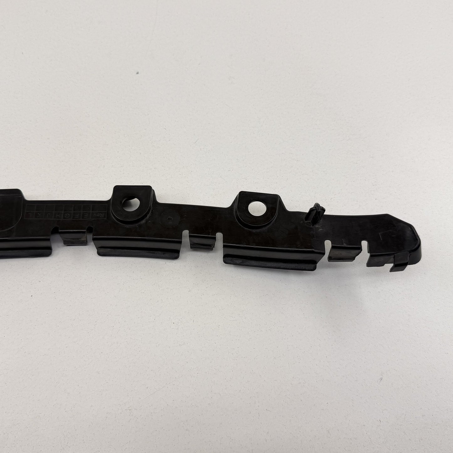 2022-2024 Rivian R1S Left Rear Quarter Bumper Retainer Bracket PT00045146-Y OEM