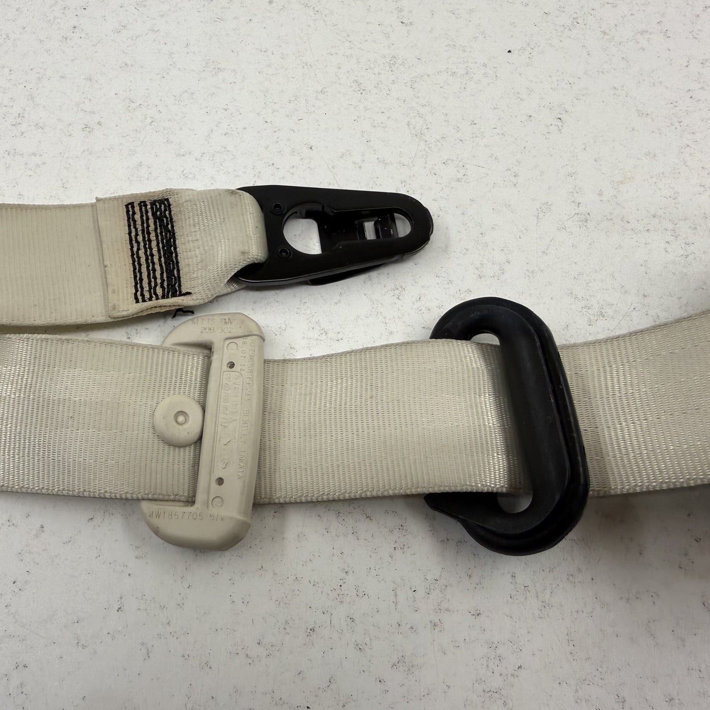 2014-2018 Bentley Flying Spur Driver Left Front Seatbelt Seat Belt Retractor OEM