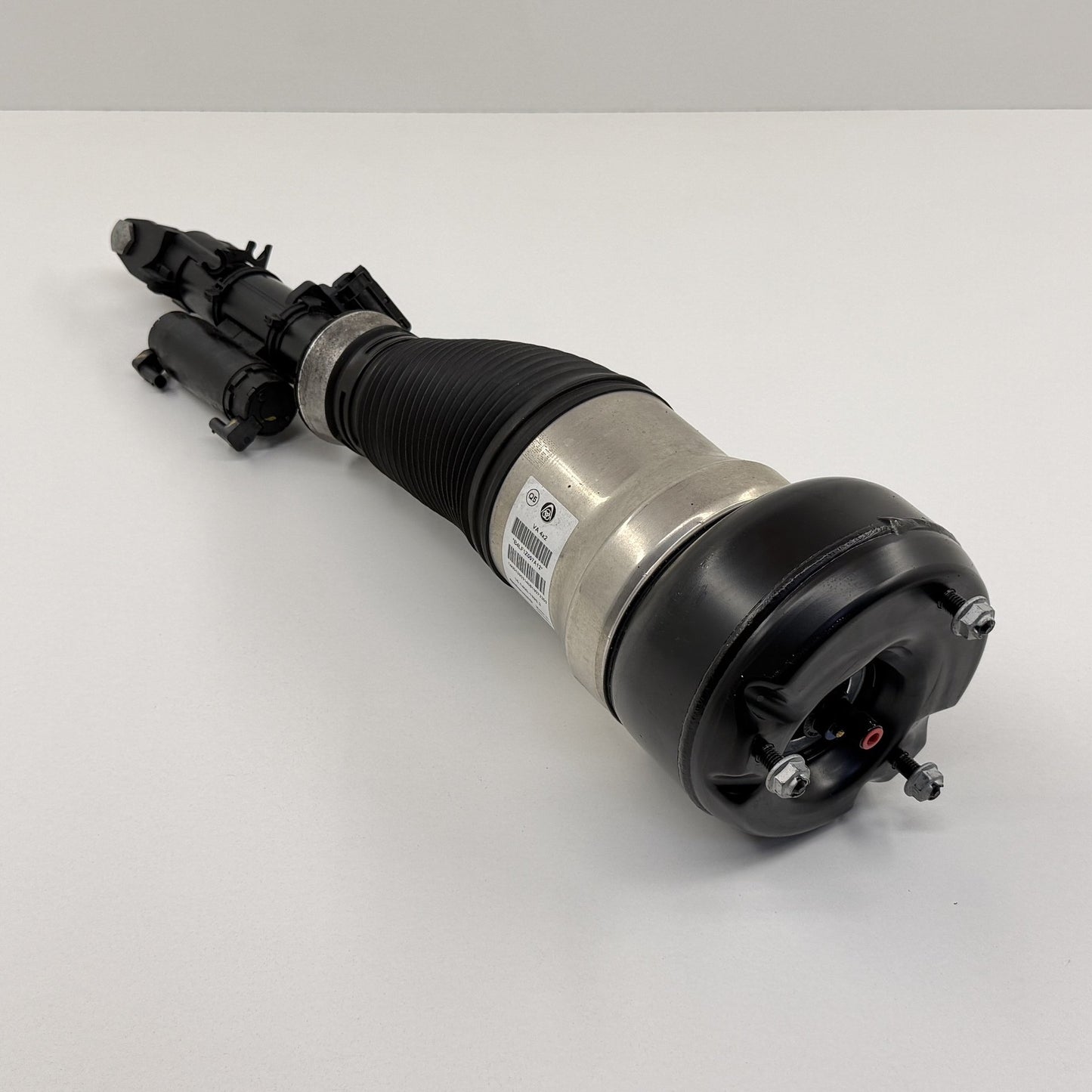 2014-2017 Mercedes-Benz S550 W222 RWD Front Air Suspension Shock Strut Pair OEM