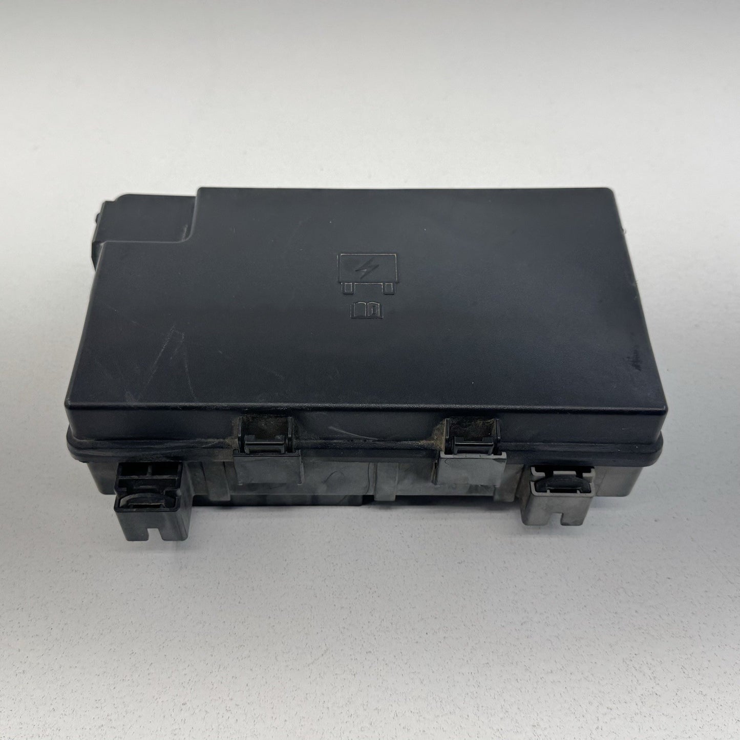 20-22 Ram 2500 3500 Intelligent Power Distribution Fuse Box 68437289AB OEM