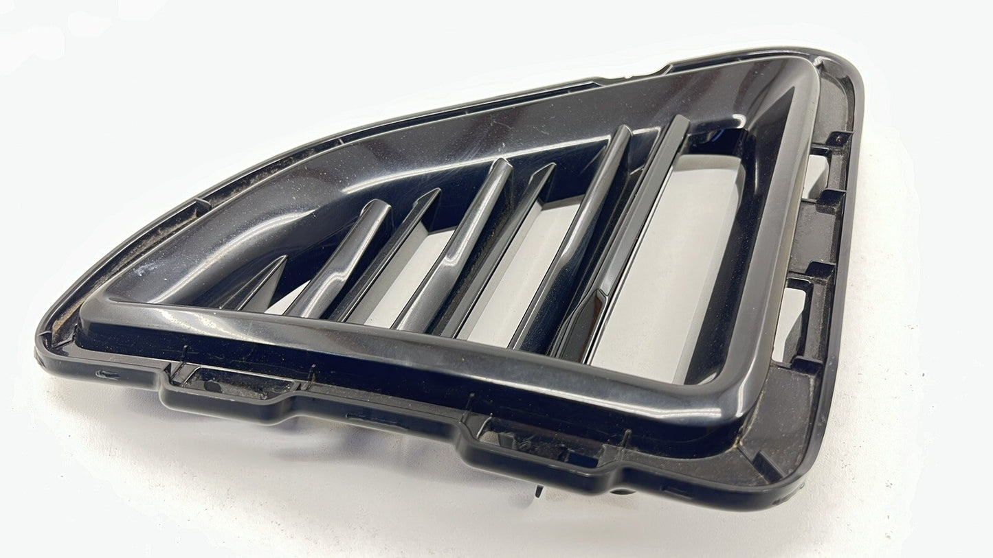 16-18 CHEVROLET CAMARO SS 1LE LEFT FRONT BUMPER LOWER GRILLE AIR VENT TRIM OEM