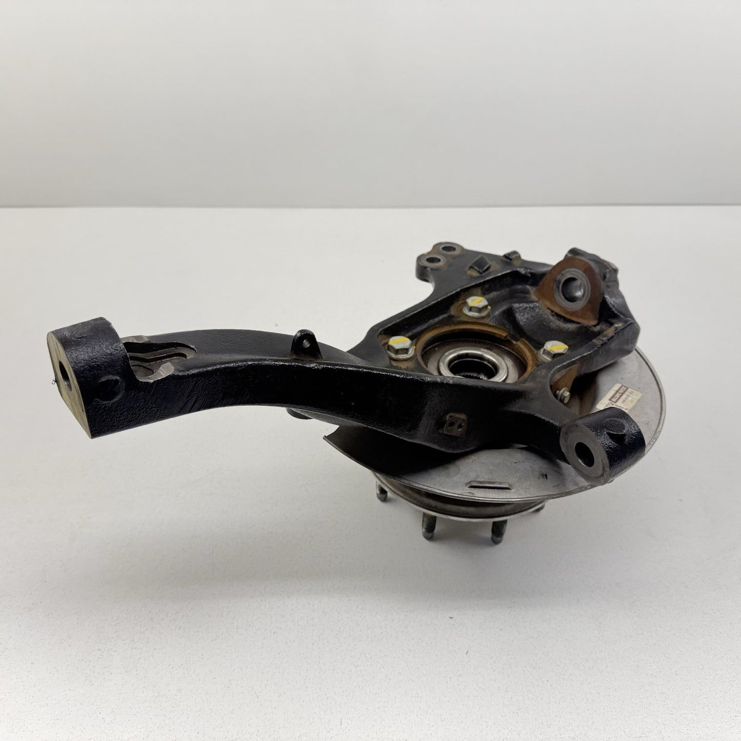 20-25 Silverado Sierra 2500 3500 Right Front Spindle Knuckle Hub Bearing OEM