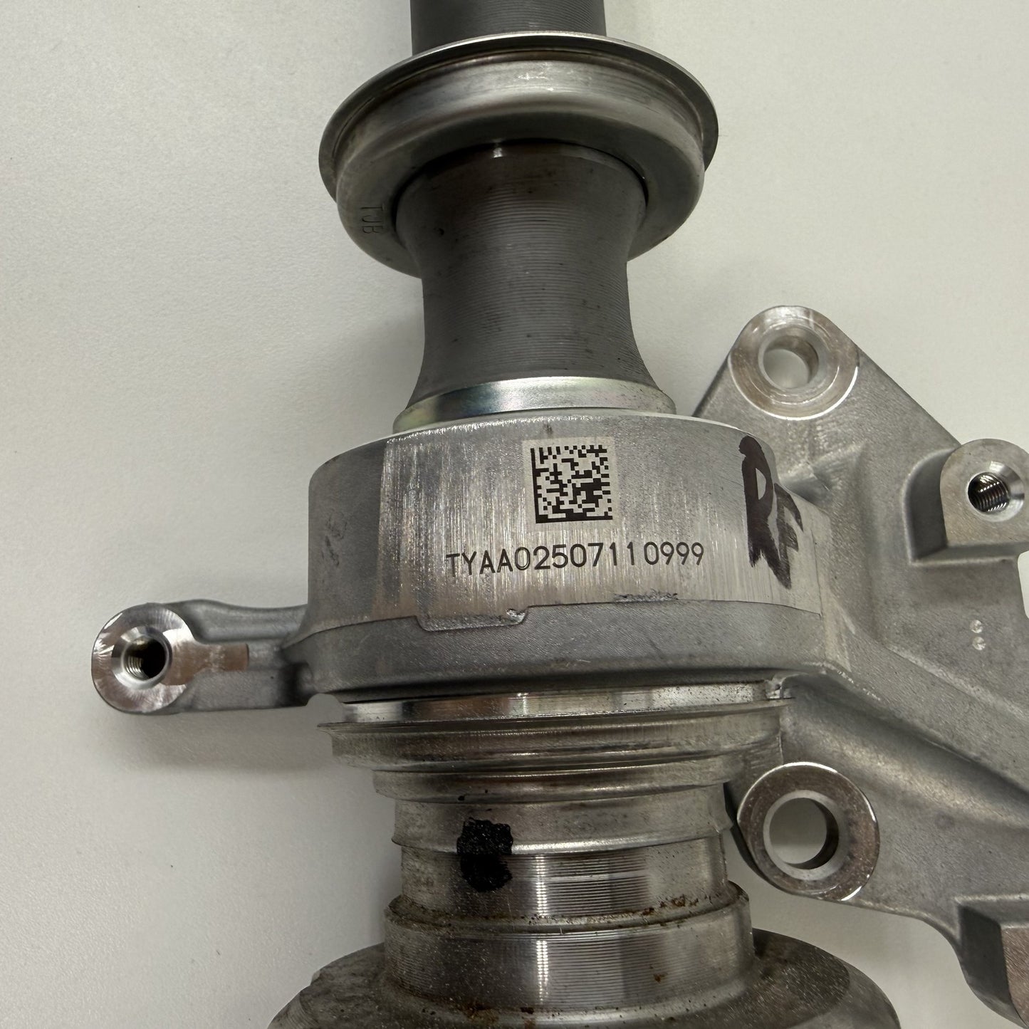 2023-2025 Honda Pilot Passenger Right Front CV Axle Shaft 44305-T90-A01 OEM