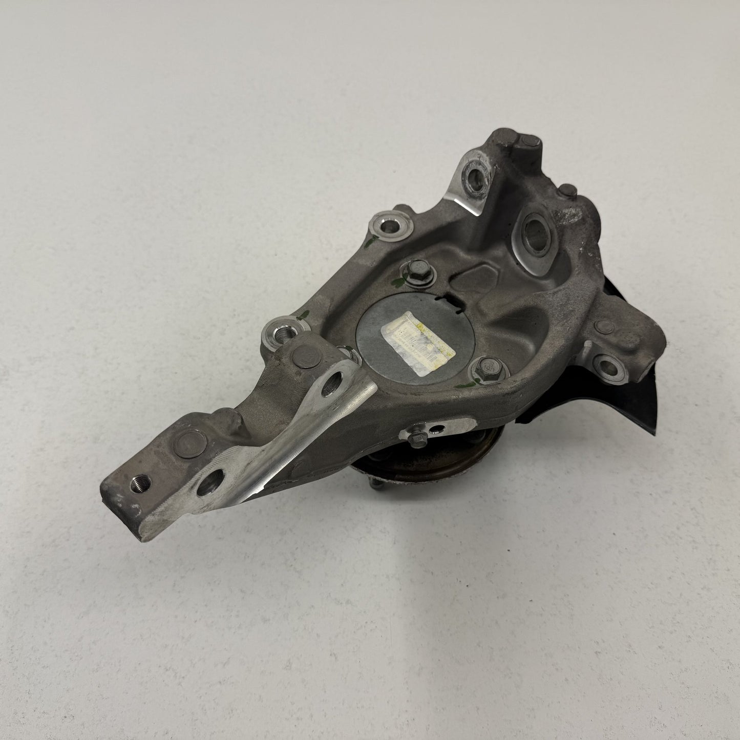 2013-2015 Chevrolet Camaro SS 1LE Right Front Spindle Knuckle Hub Bearing OEM