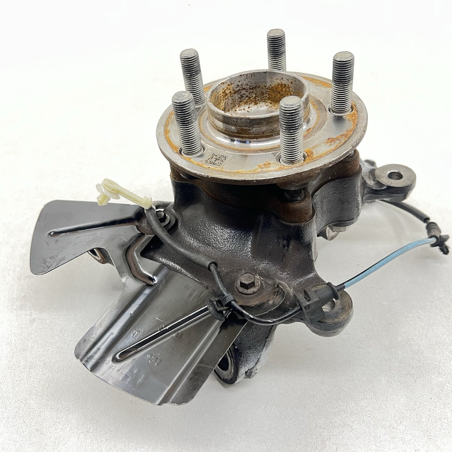 24-25 FORD MUSTANG PERFORMANCE PACK LEFT FRONT SPINDLE KNUCKLE HUB BEARING OEM