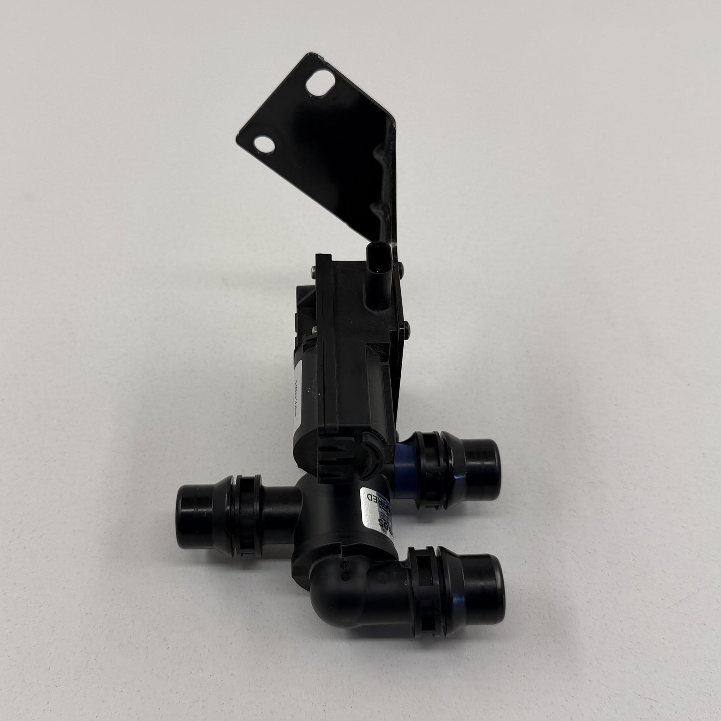 2022-2024 Rivian R1S R1T HVAC 3 Way Heater Coolant Control Valve PT00015978 OEM