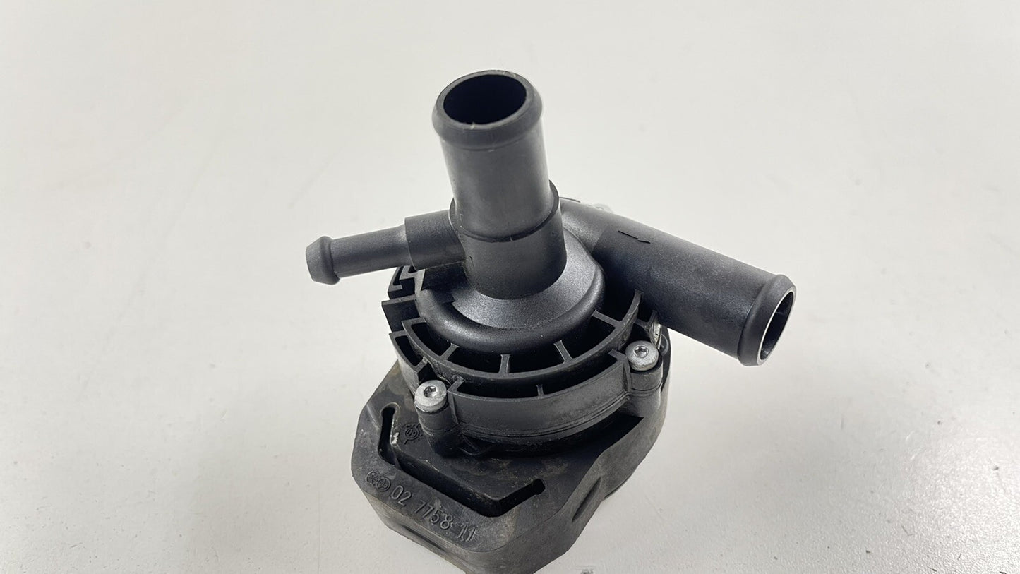 10-13 MERCEDES W212 E CLASS ENGINE COOLANT RECIRCULATING PUMP 2128350164 OEM