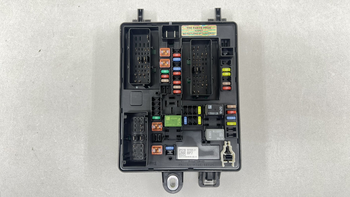 15-17 CHEVY SS SEDAN FUSE RELAY JUNCTION BOX 92276935 OEM