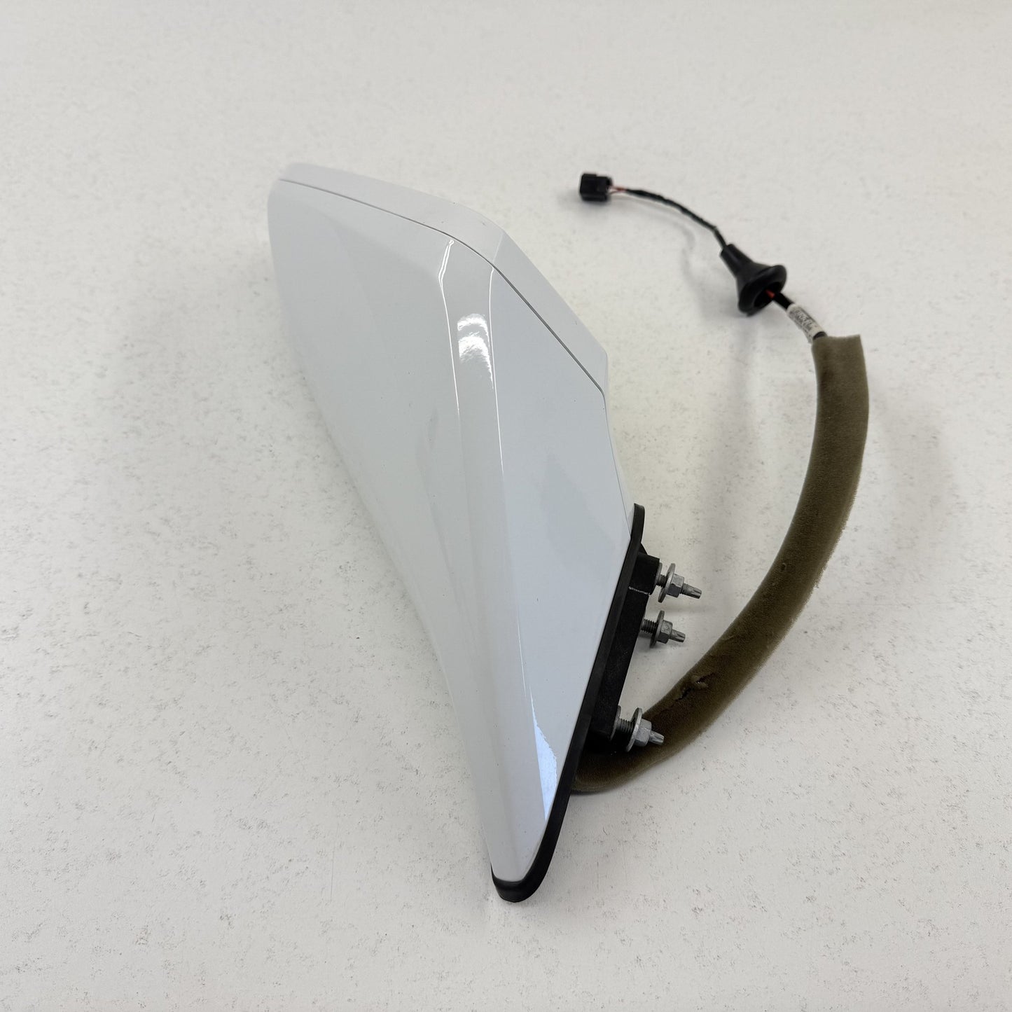 2010-2015 Chevrolet Camaro Passenger Right Door Mirror Side View White OEM