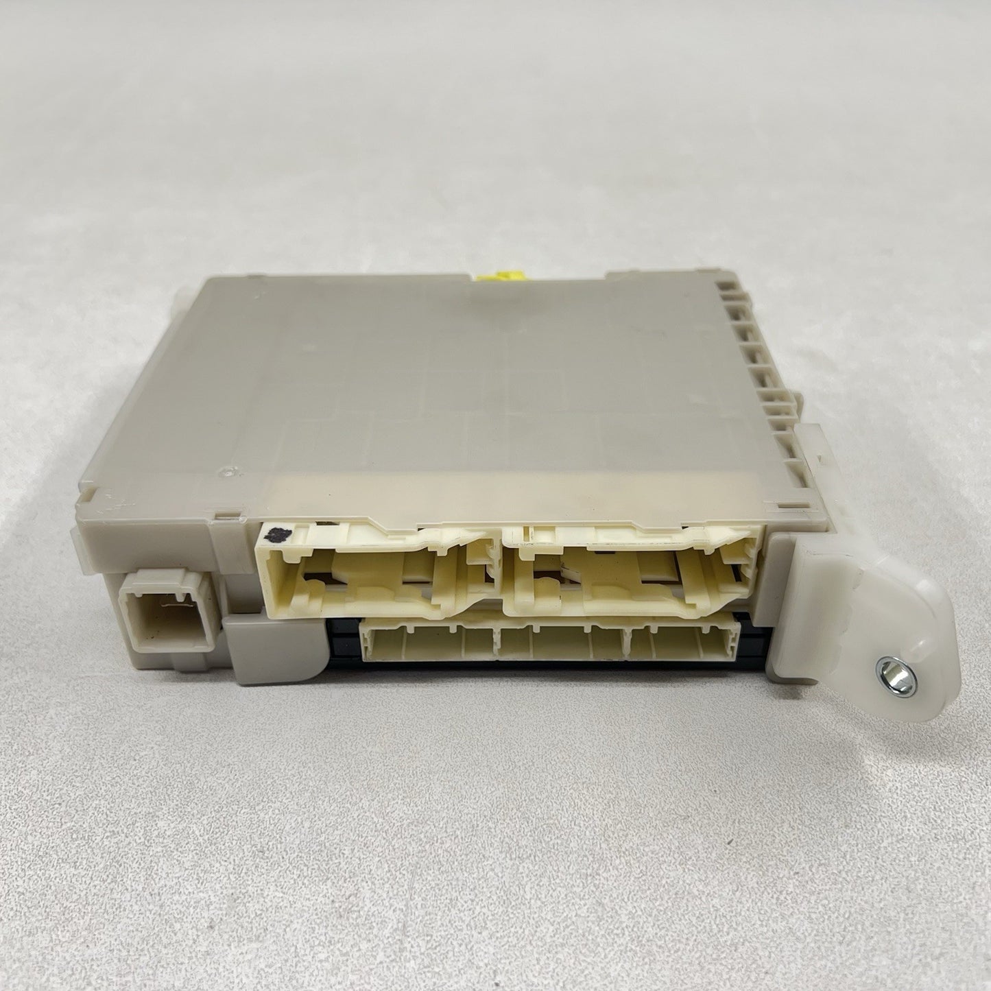 17-20 Subaru BRZ Integrated Body Control Module Fuse Relay Junction Box OEM