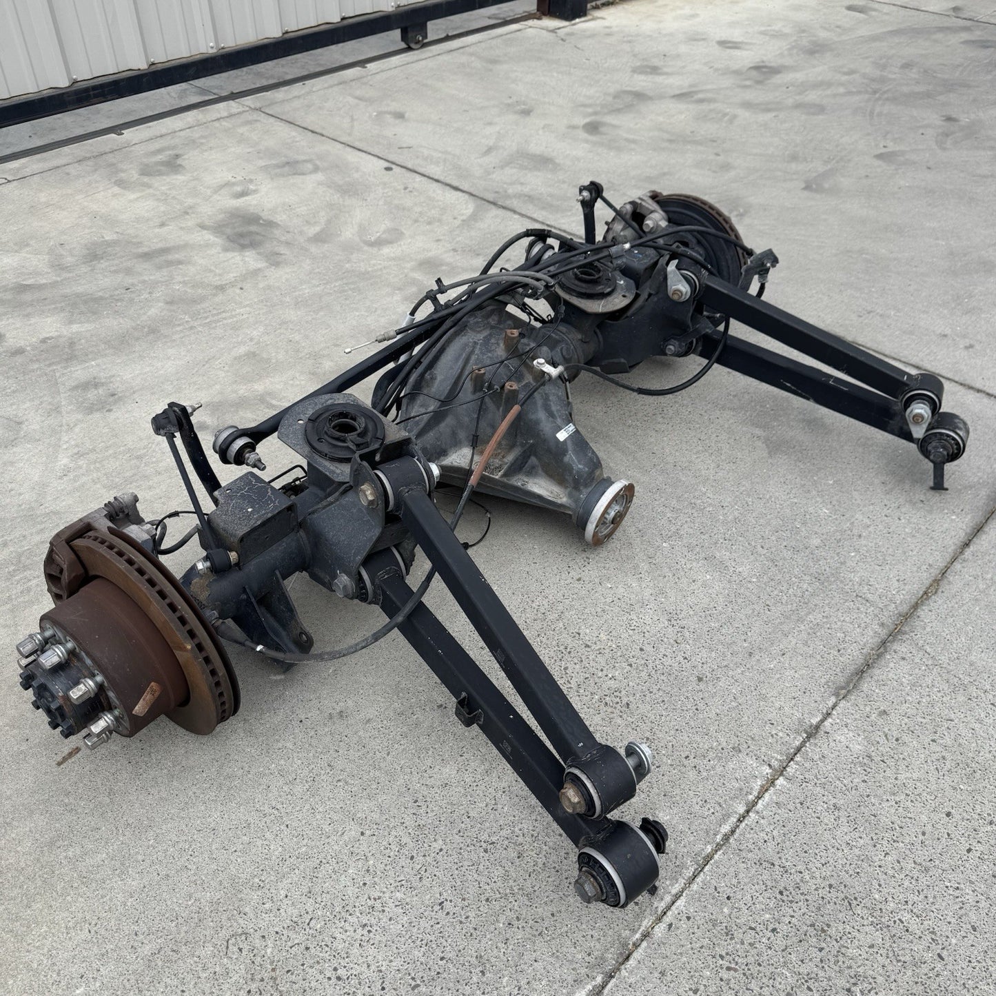 19-26 Ram 2500 Rear Axle 4X4 3.73 Ratio Locking Anti-Spin Differential OEM