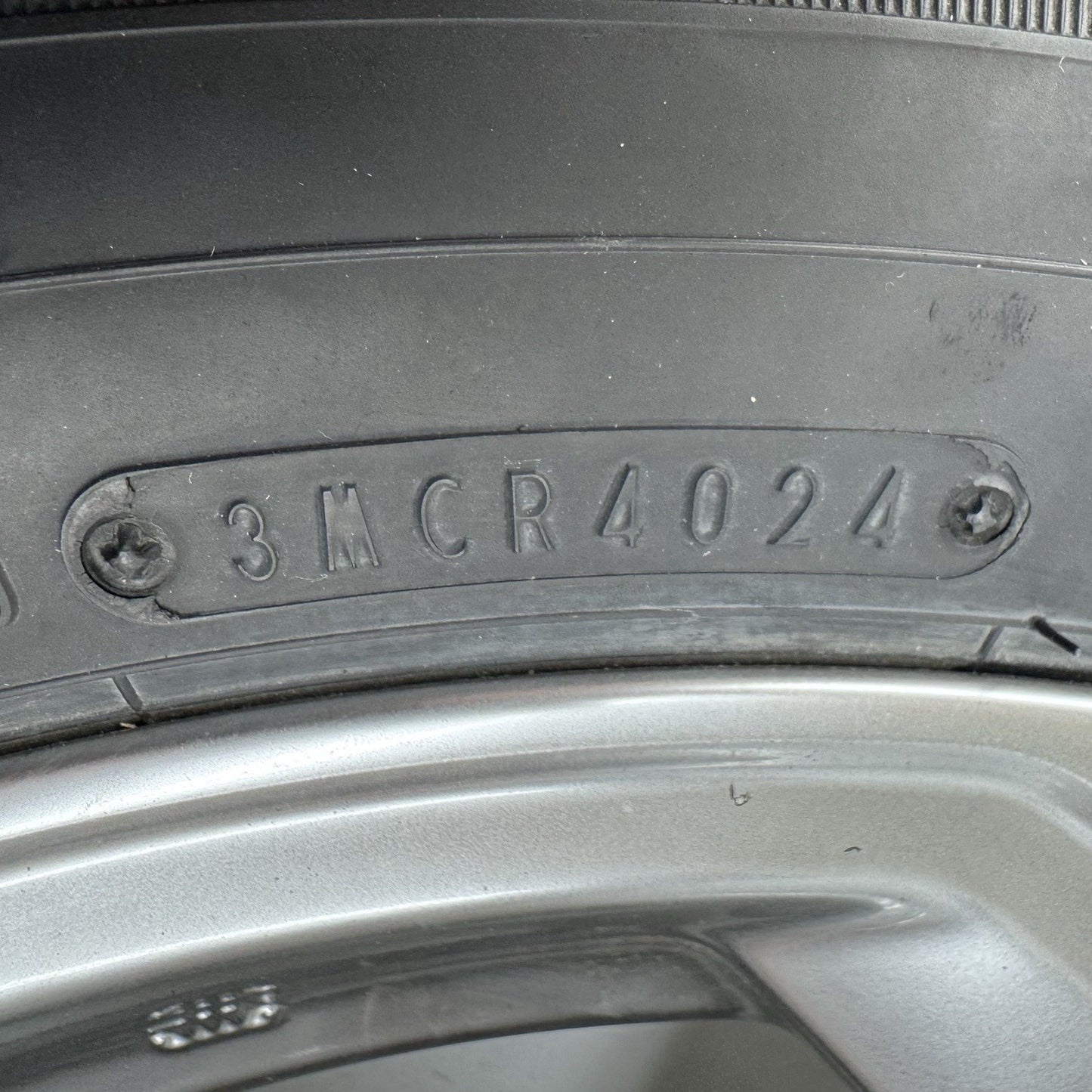 19-22 Toyota RAV4 Hybrid Wheel Rim W/ Tire 18x7 +35 Offset Factory OEM