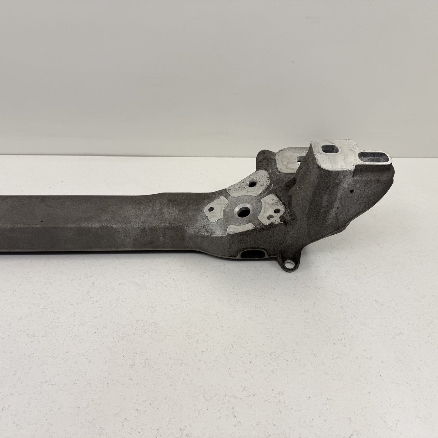 14-18 Bentley Flying Spur Front Engine Crossmember Mount Bracket W/ Sway Bar OEM