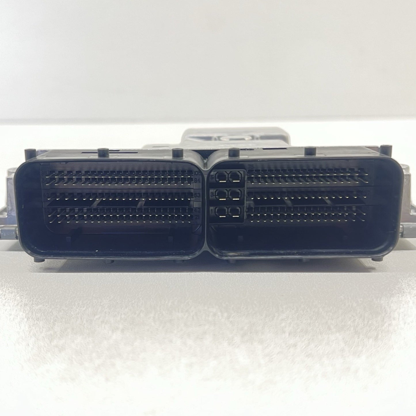 21-24 AUDI A4 A5 MOTOR ENGINE CONTROL MODULE ECU 06L907425E OEM