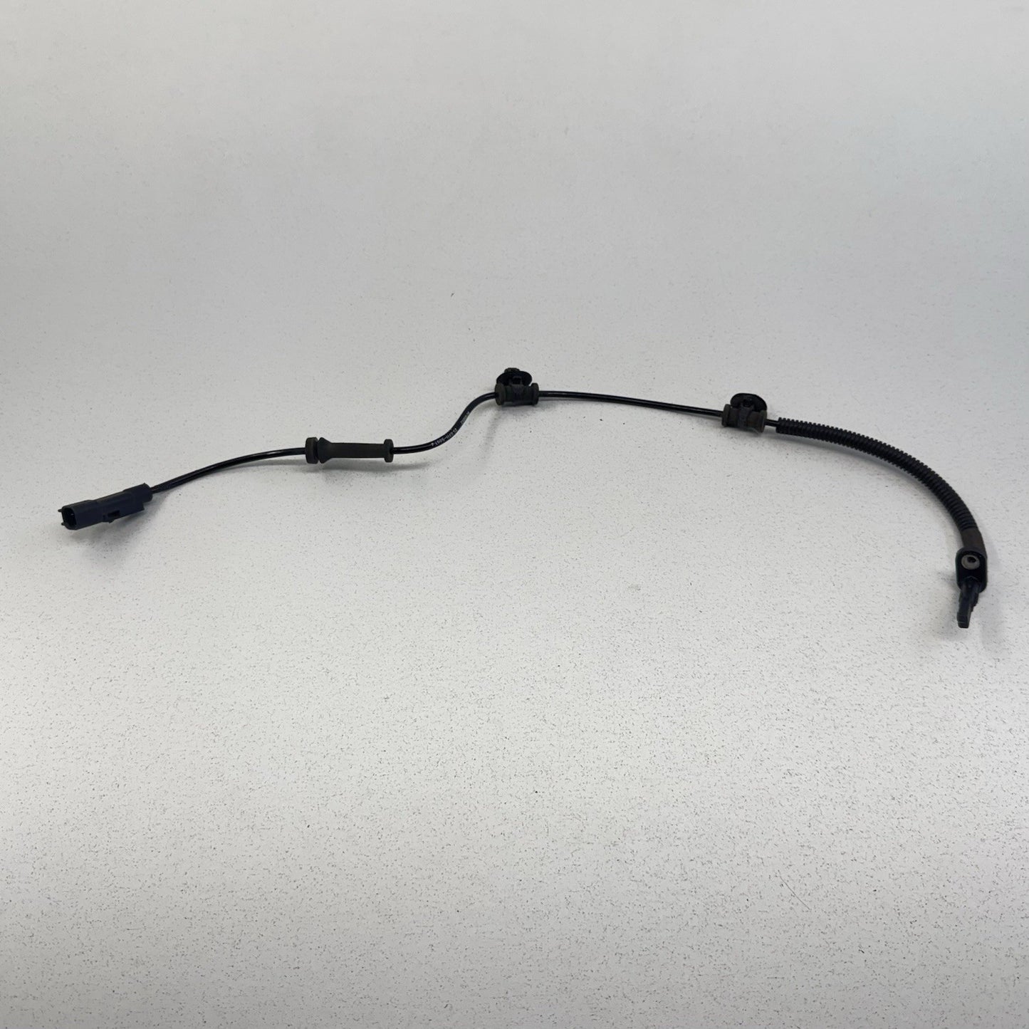 10-15 Chevrolet Camaro Rear ABS Wheel Speed Sensor Left Or Right 92199862 OEM