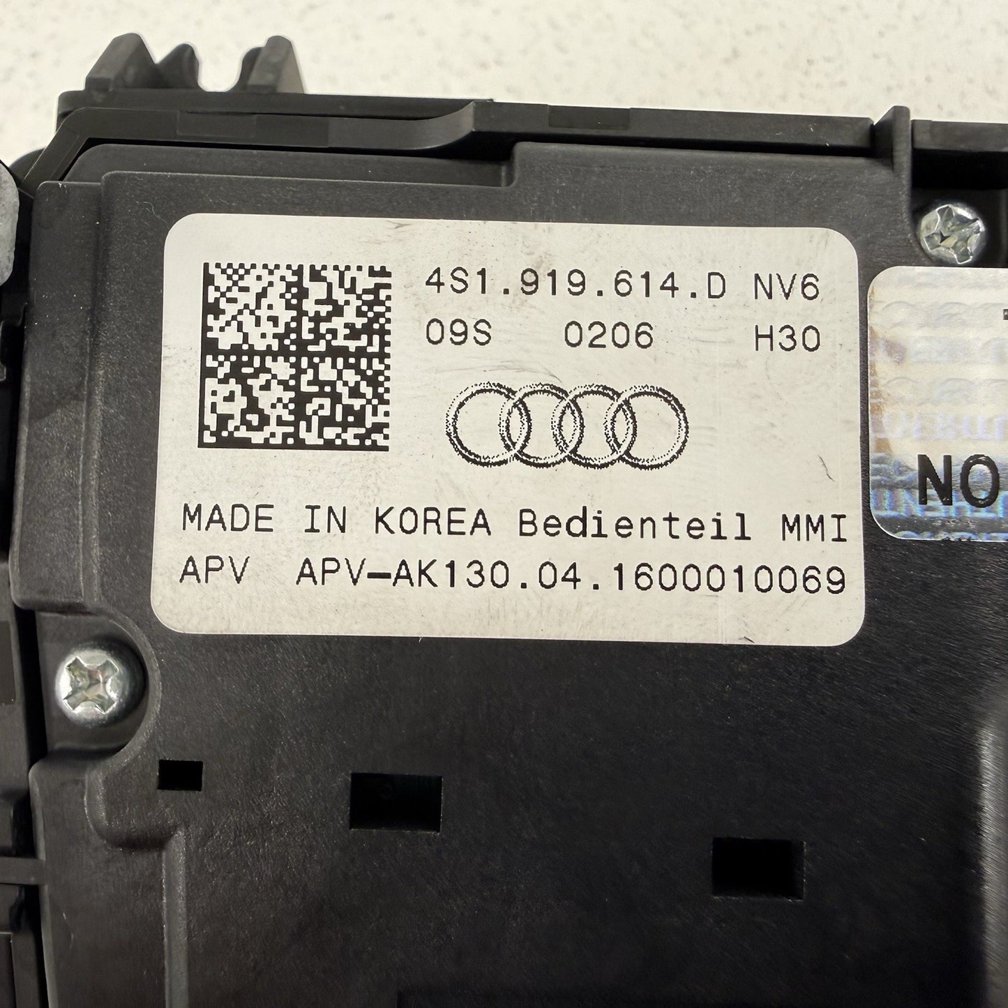 17-23 Audi R8 Center Console Radio Multimedia Touch Pad Control Switch Panel OEM