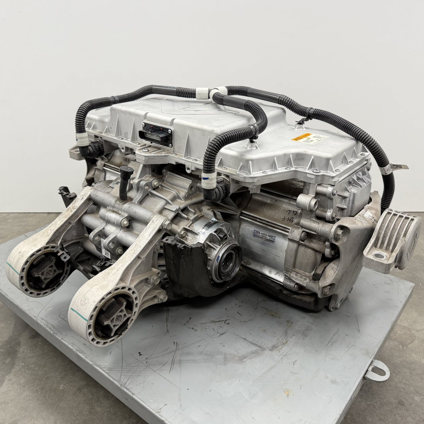 2022-2024 Rivian R1S Quad Motor Rear Drive Unit Electric Motor PT00054488-F OEM