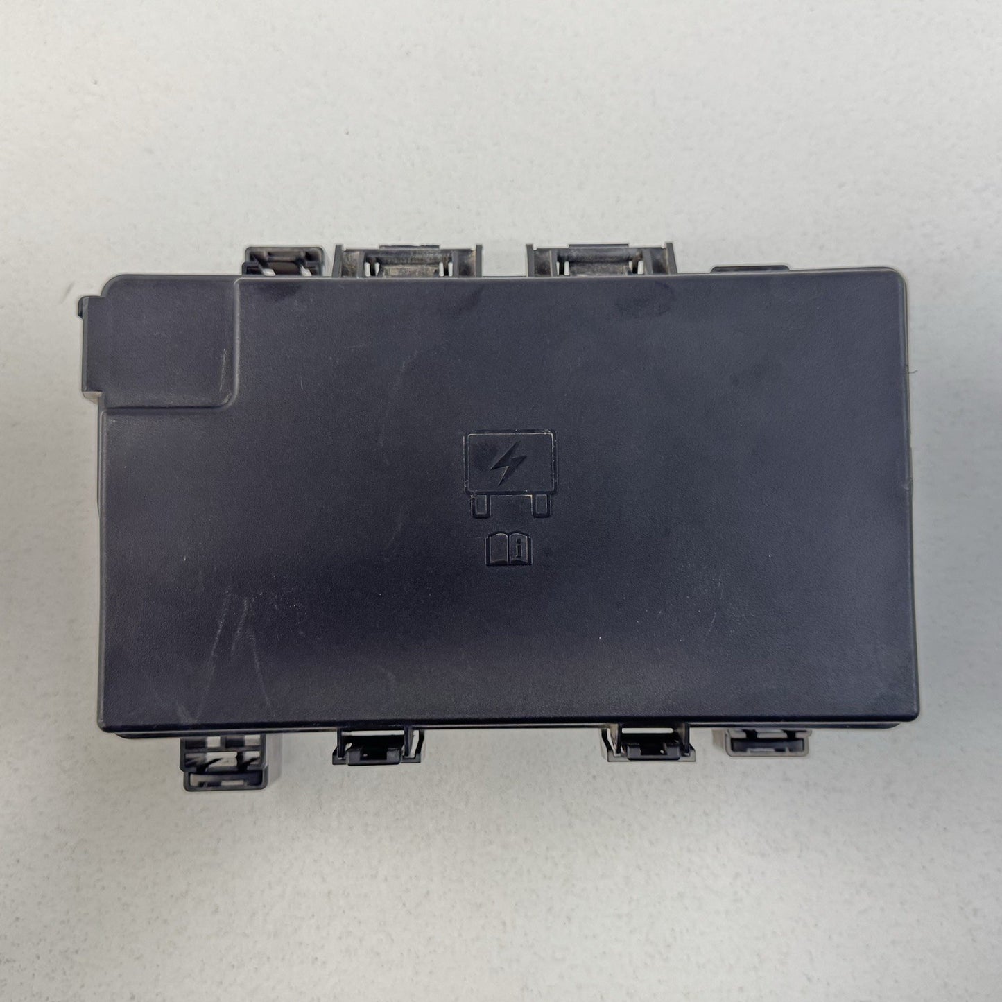 20-22 Ram 2500 3500 Intelligent Power Distribution Fuse Box 68437289AB OEM