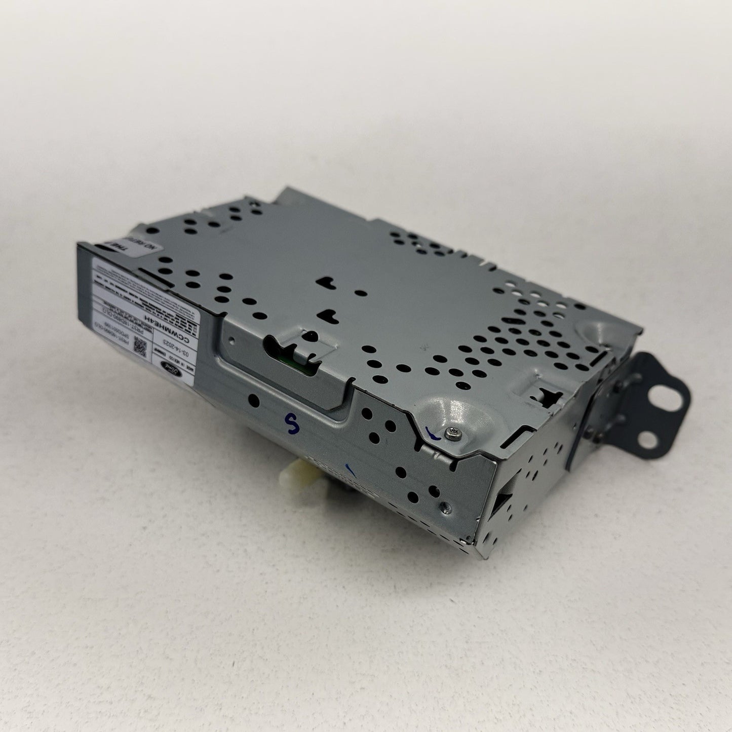 24-25 Ford Mustang Sync 4 AM FM HD Radio Audio Receiver PR3T-18D890-DLG OEM