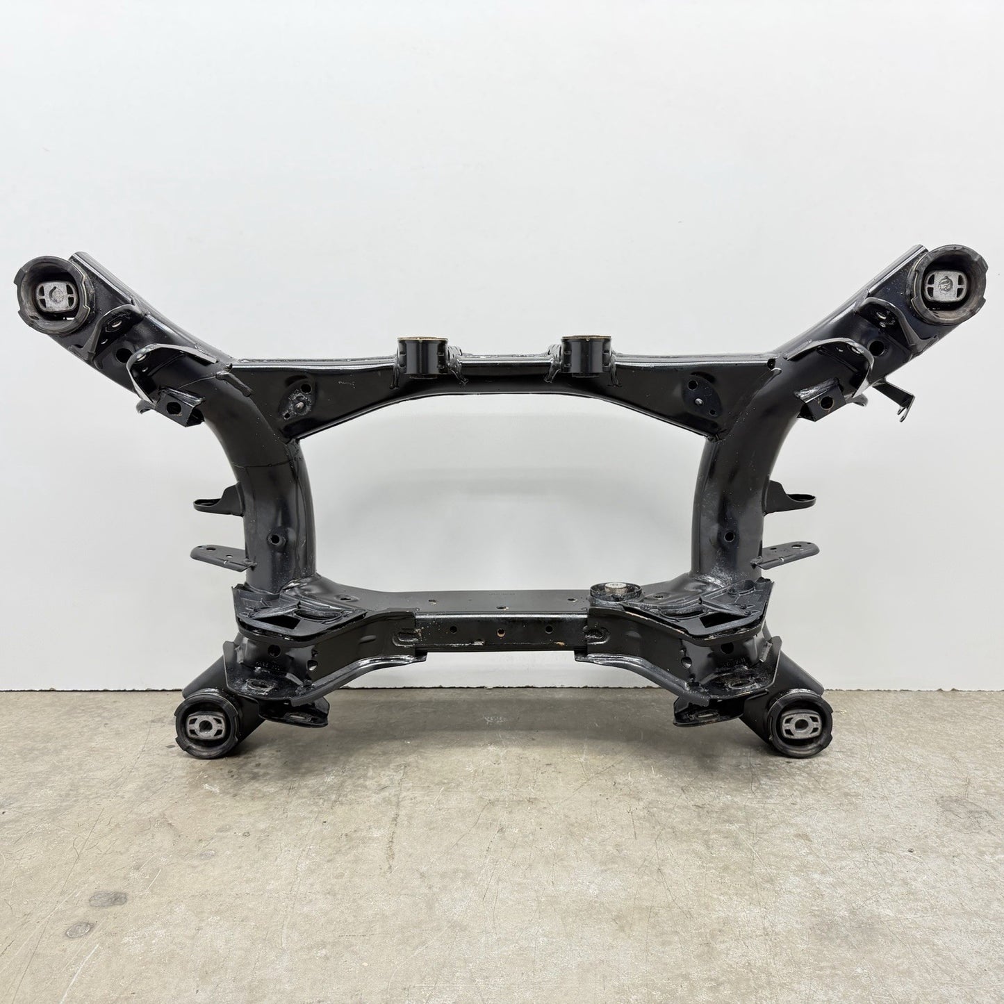 18-24 BMW G01 G02 X3 X4 2.0L Rear Subframe Crossmember Cradle Suspension OEM