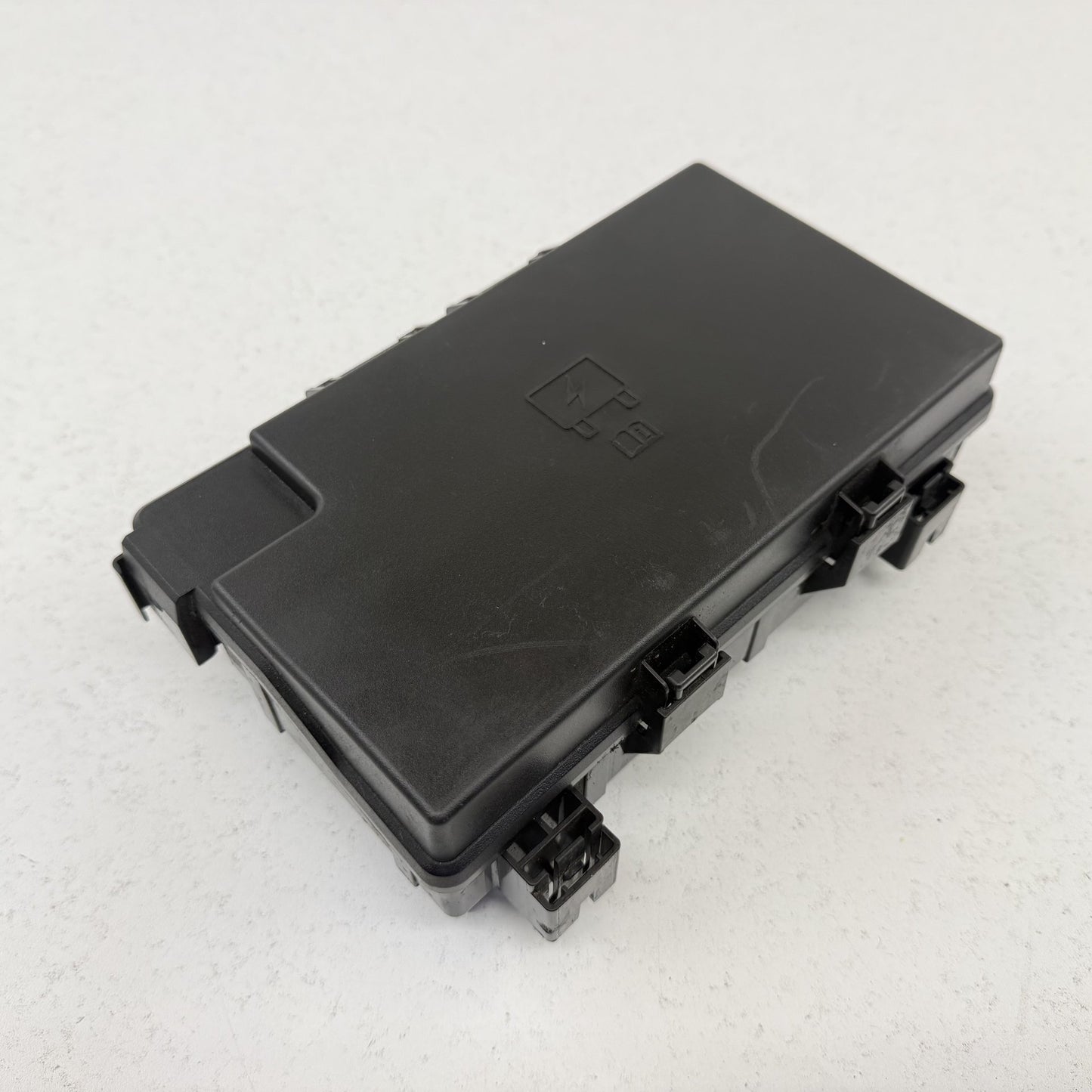 2021-2026 Dodge Durango Engine Bay Power Distribution Center Fuse Box OEM