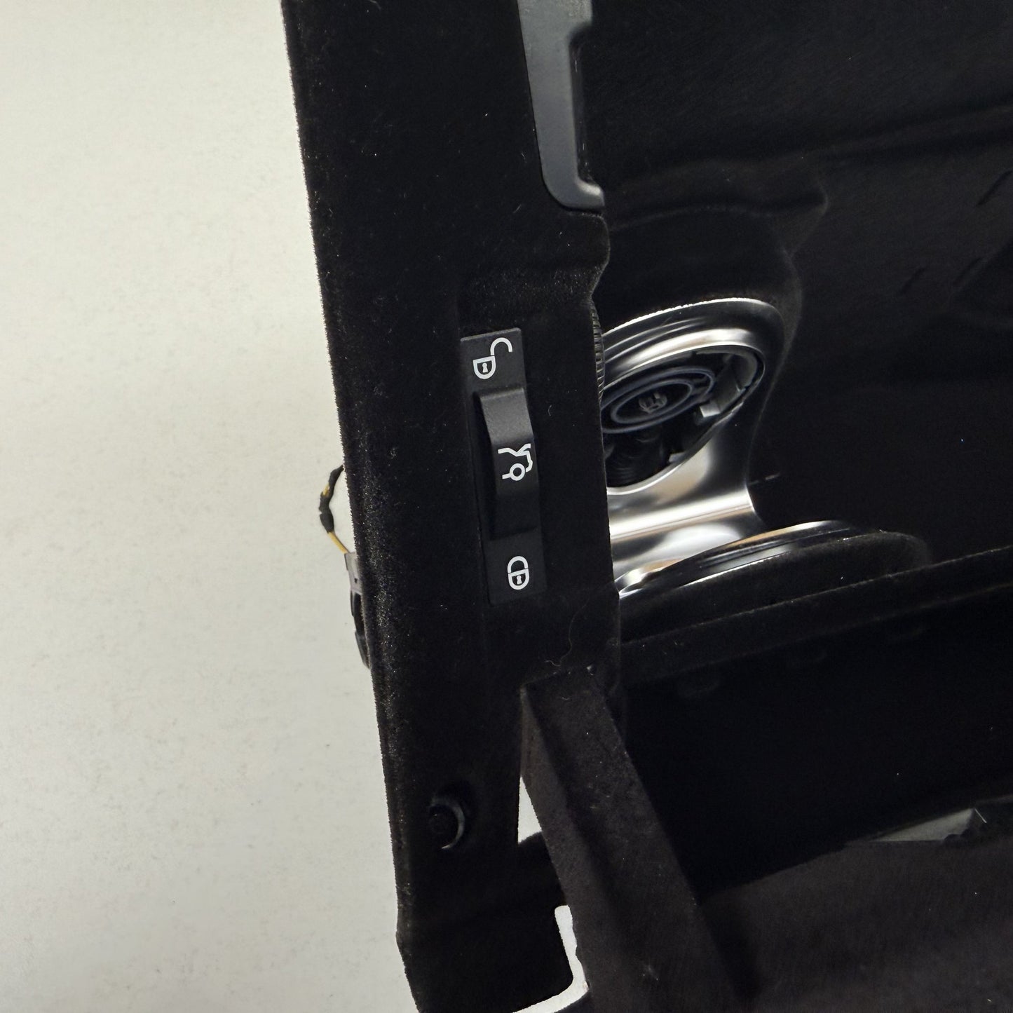 2014-2020 Mercedes-Benz S550 W222 Dashboard Glove Box Storage Compartment OEM