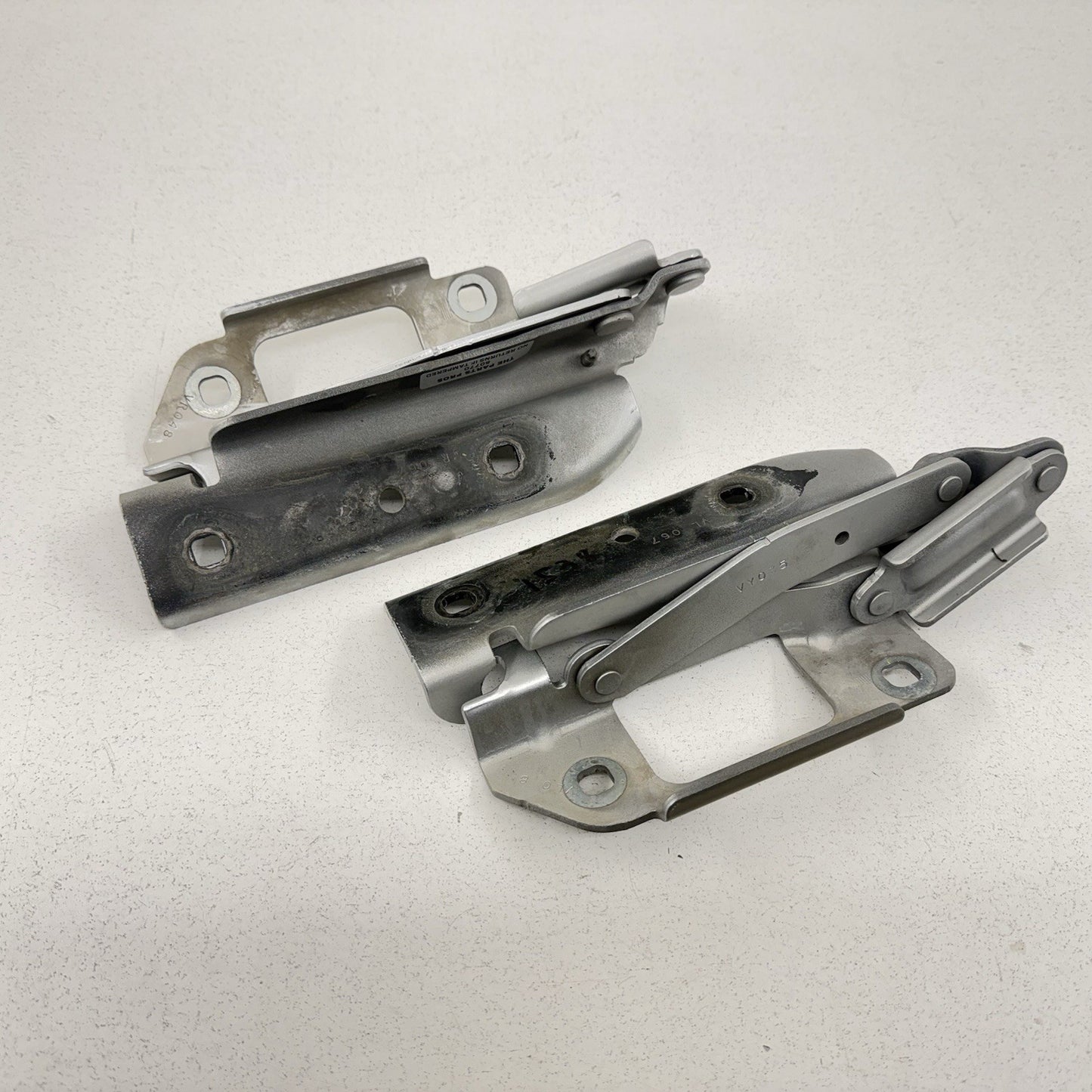 10-15 Chevy Camaro Front Hood Hinge Pair Left & Right OEM