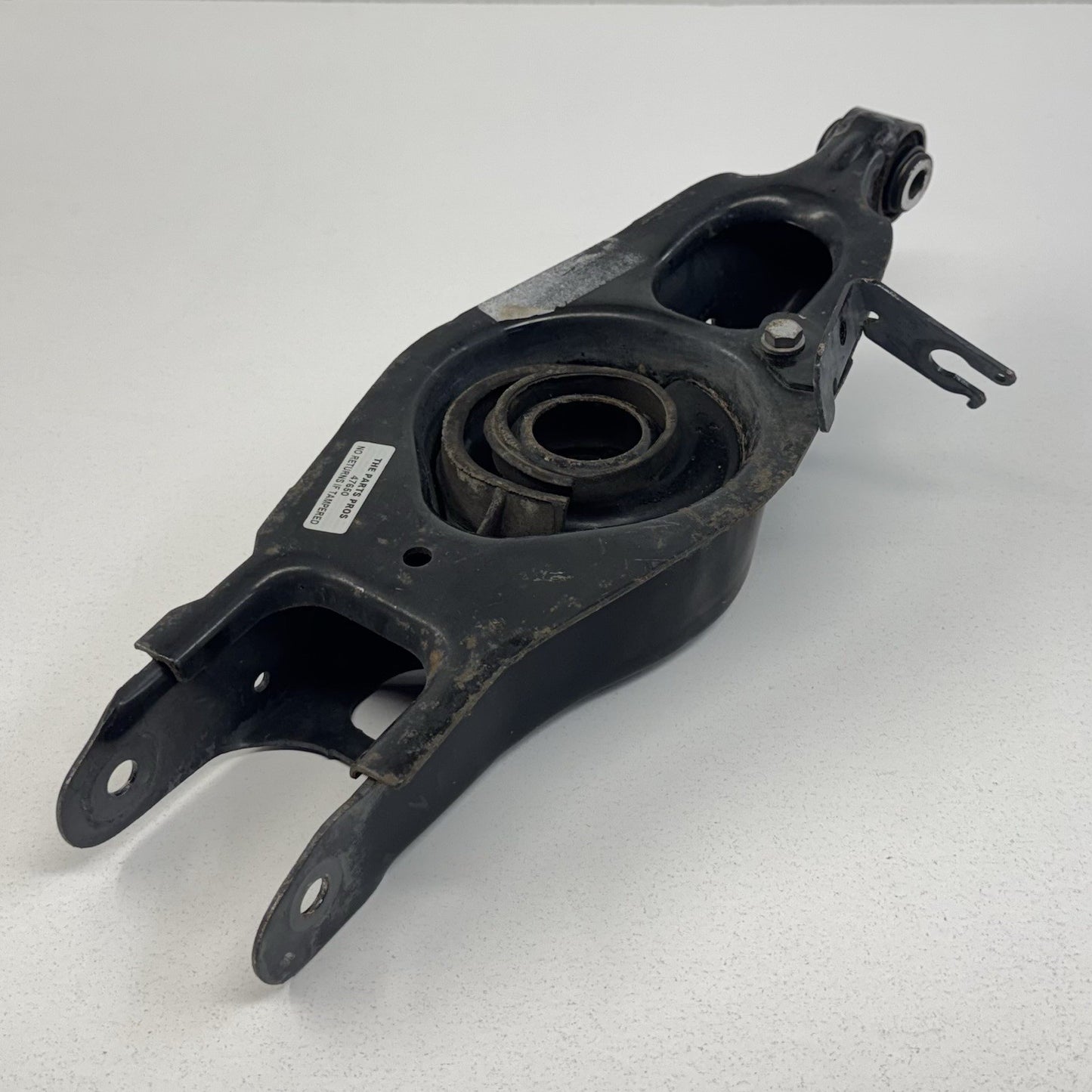 17-24 Maserati Ghibli Right Rear Spindle Knuckle Hub With Control Arm Set OEM