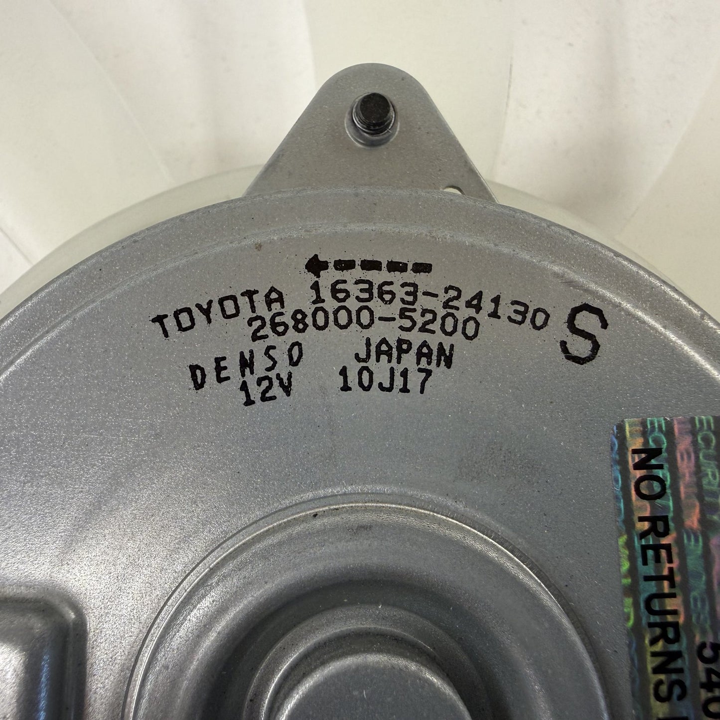 2023-2026 Toyota Prius Right Radiator Cooling Fan Motor W/ Blade 16363-24130 OEM