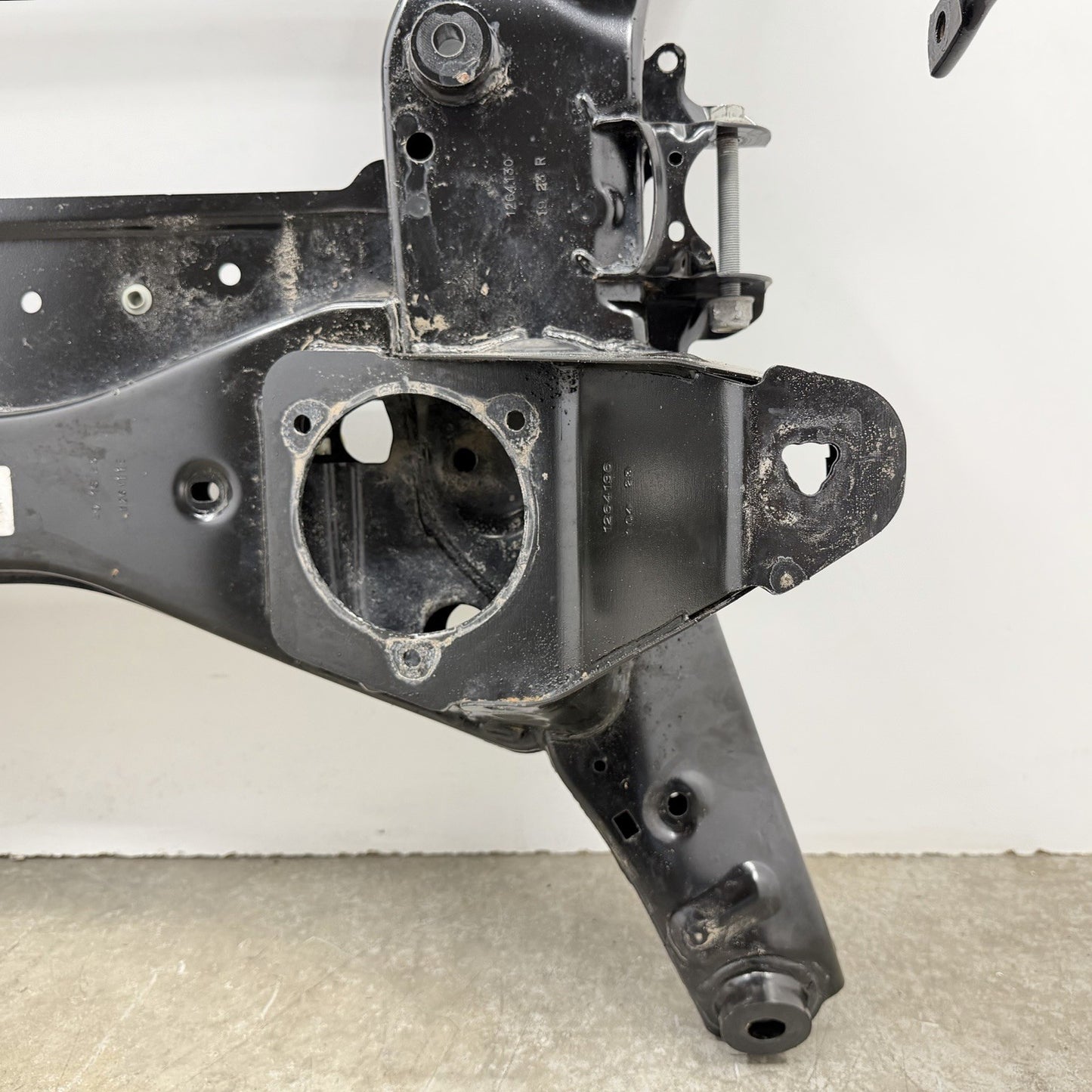 18-24 G01 BMW X3 XDrive Front Engine Cradle Subframe Crossmember OEM