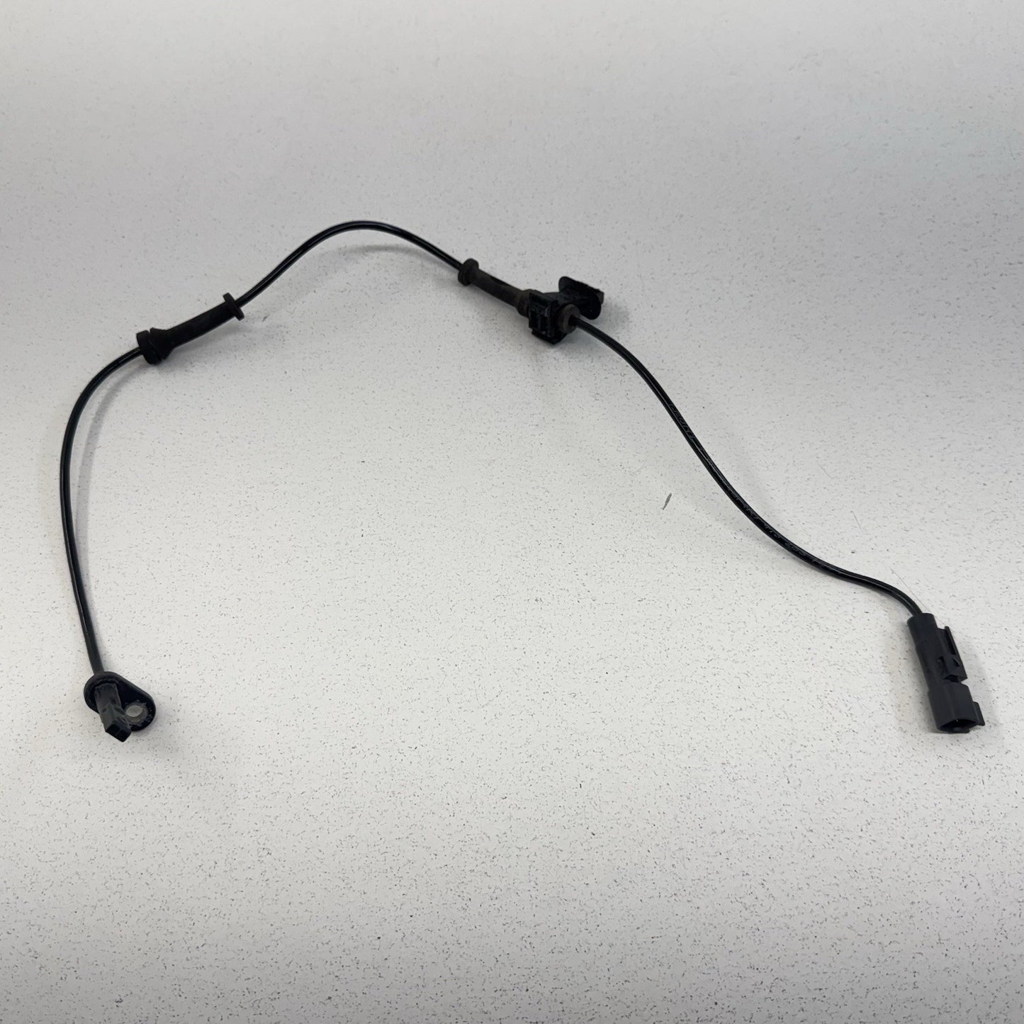 10-15 Chevrolet Camaro Front ABS Wheel Speed Sensor Left Or Right 92199861 OEM