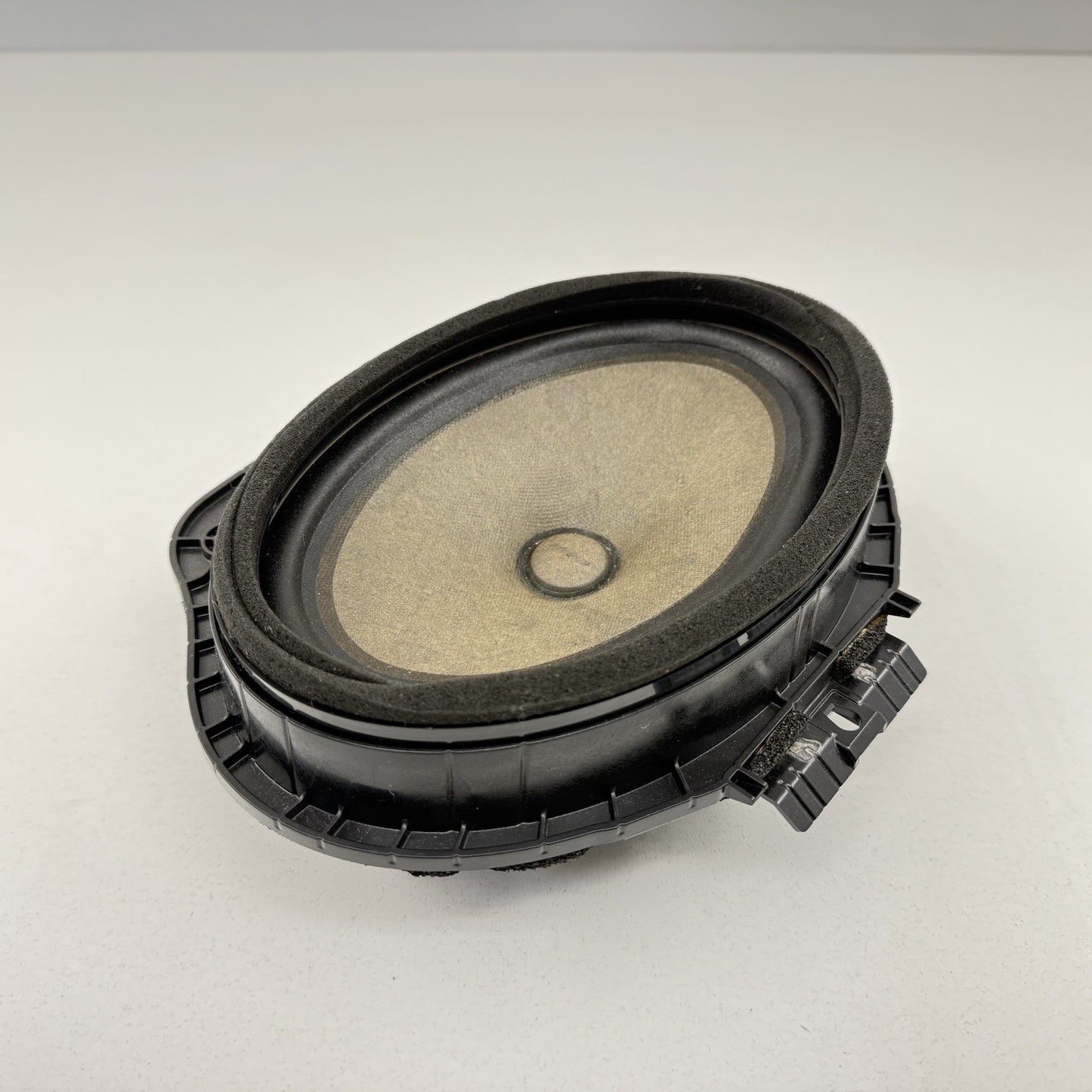 16-24 Chevrolet Camaro Left Or Right Rear Deck Package Tray Speaker Bose OEM