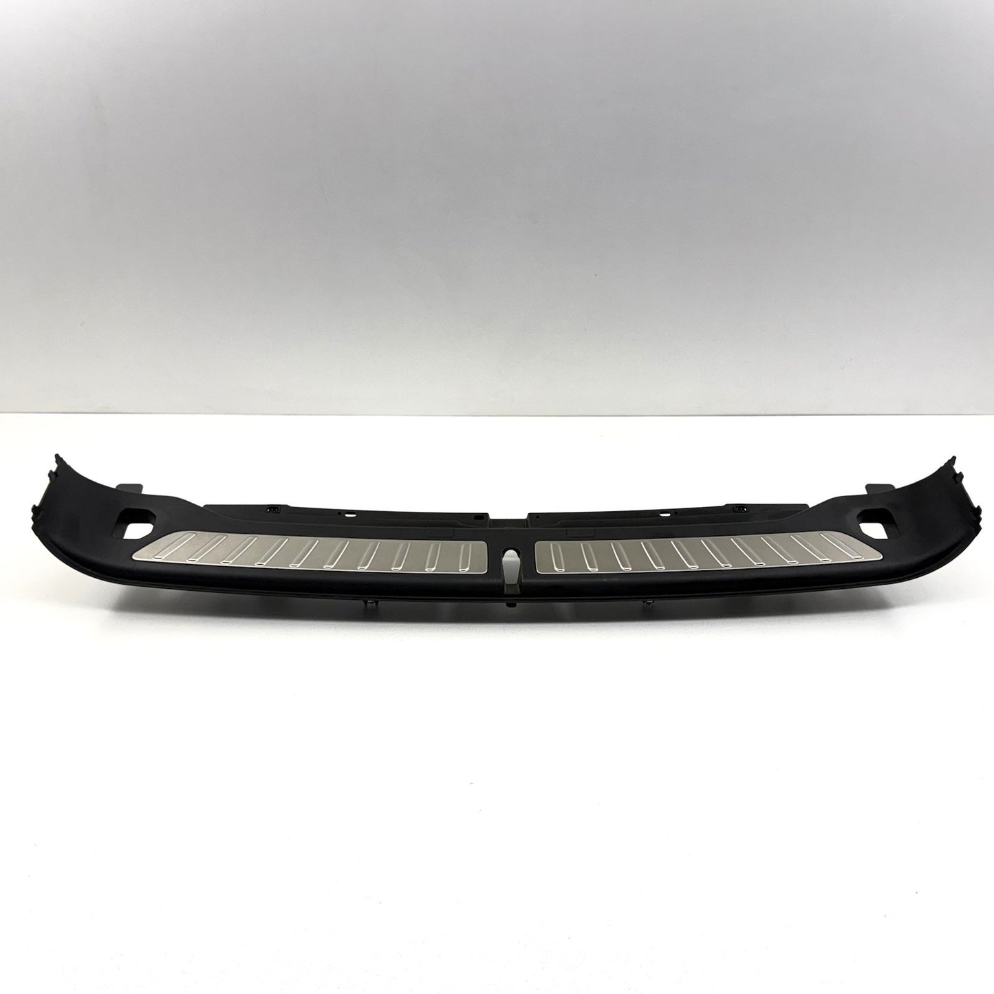 18-24 BMW G01 X3 Rear Tailgate Trunk Sill Scuff Plate Trim Cover Panel OEM