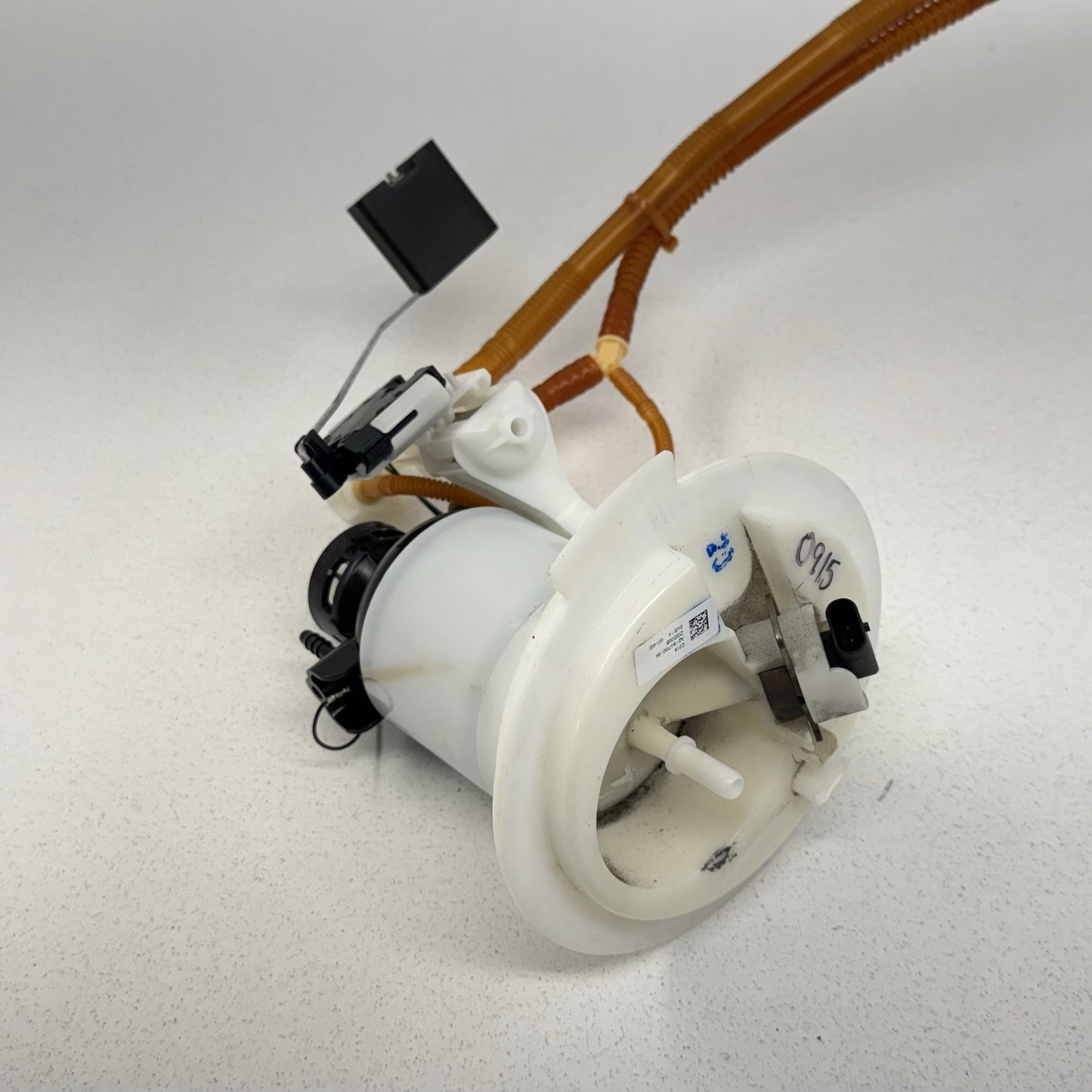 12-18 Mercedes W218 CLS550 Gas Tank Fuel Pump Sending Unit Pair OEM